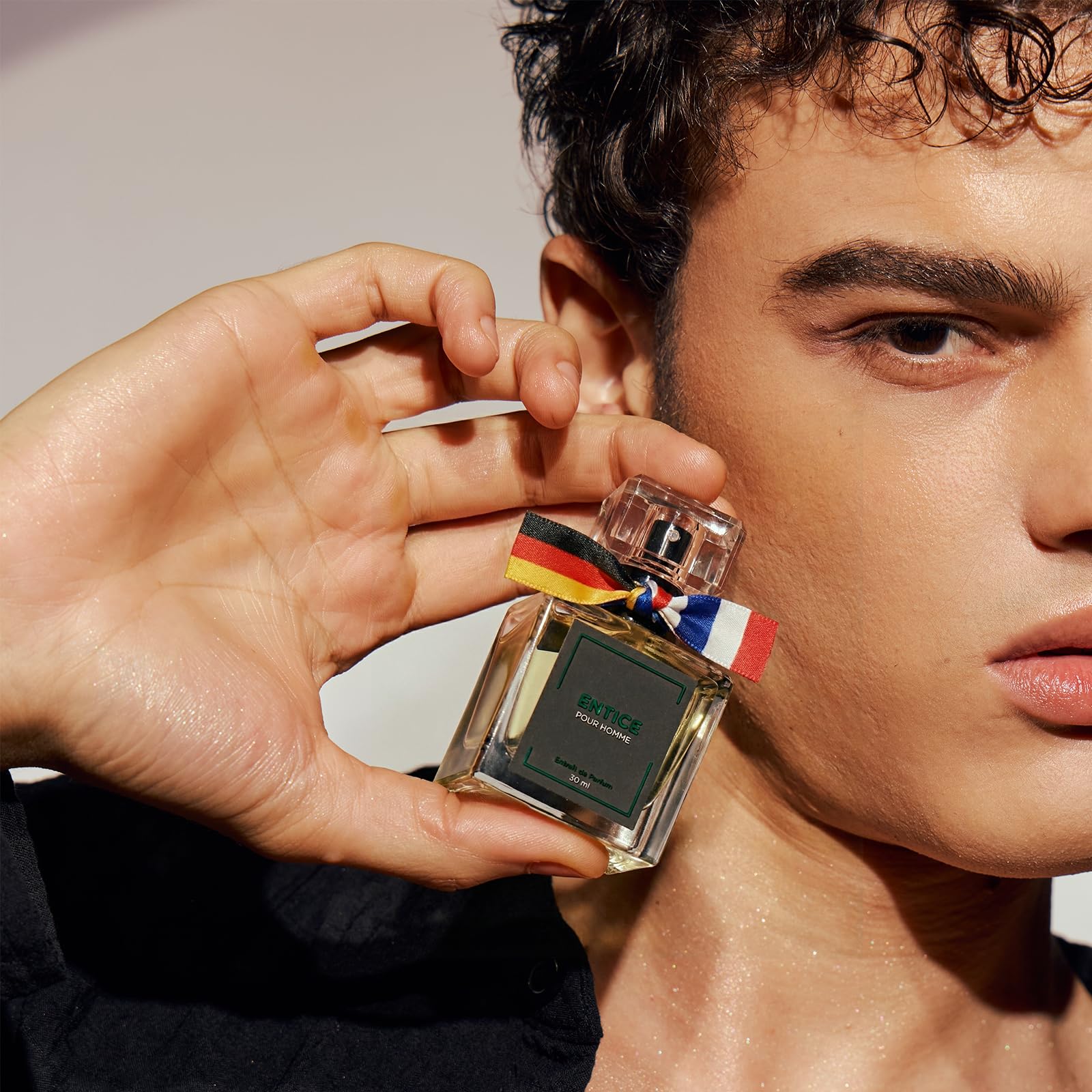JK Jordan & König Entice Parfüm Herren, Extrait de Parfum mit Pheromone, 30% Duftölanteil, Langanhaltend, Süß, Würzig, Cremig, Honig, Tabak, Zitrisch, Herrenparfum, Geschenk für Männer