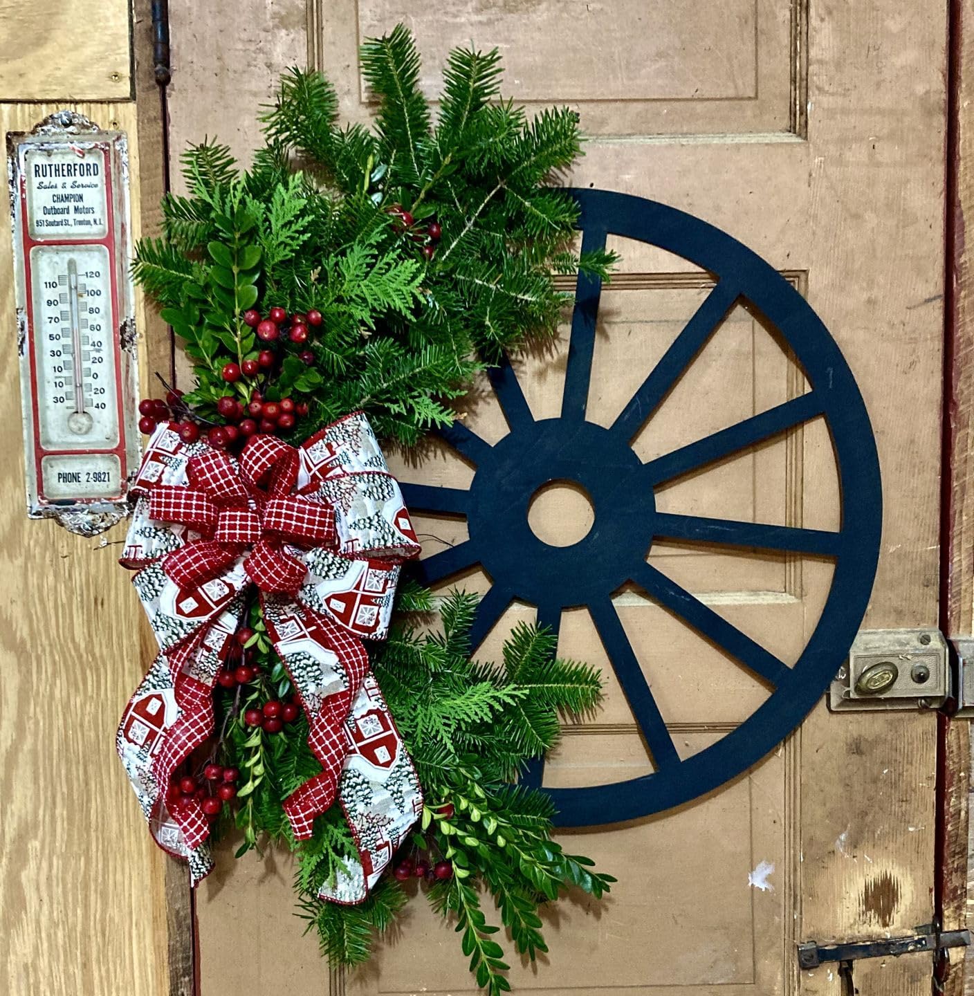 Unfinished Wood Wagon Wheel Shape | Rustic Farmhouse | DIY Craft Cutout | Up to 24" 18" / 1/2"