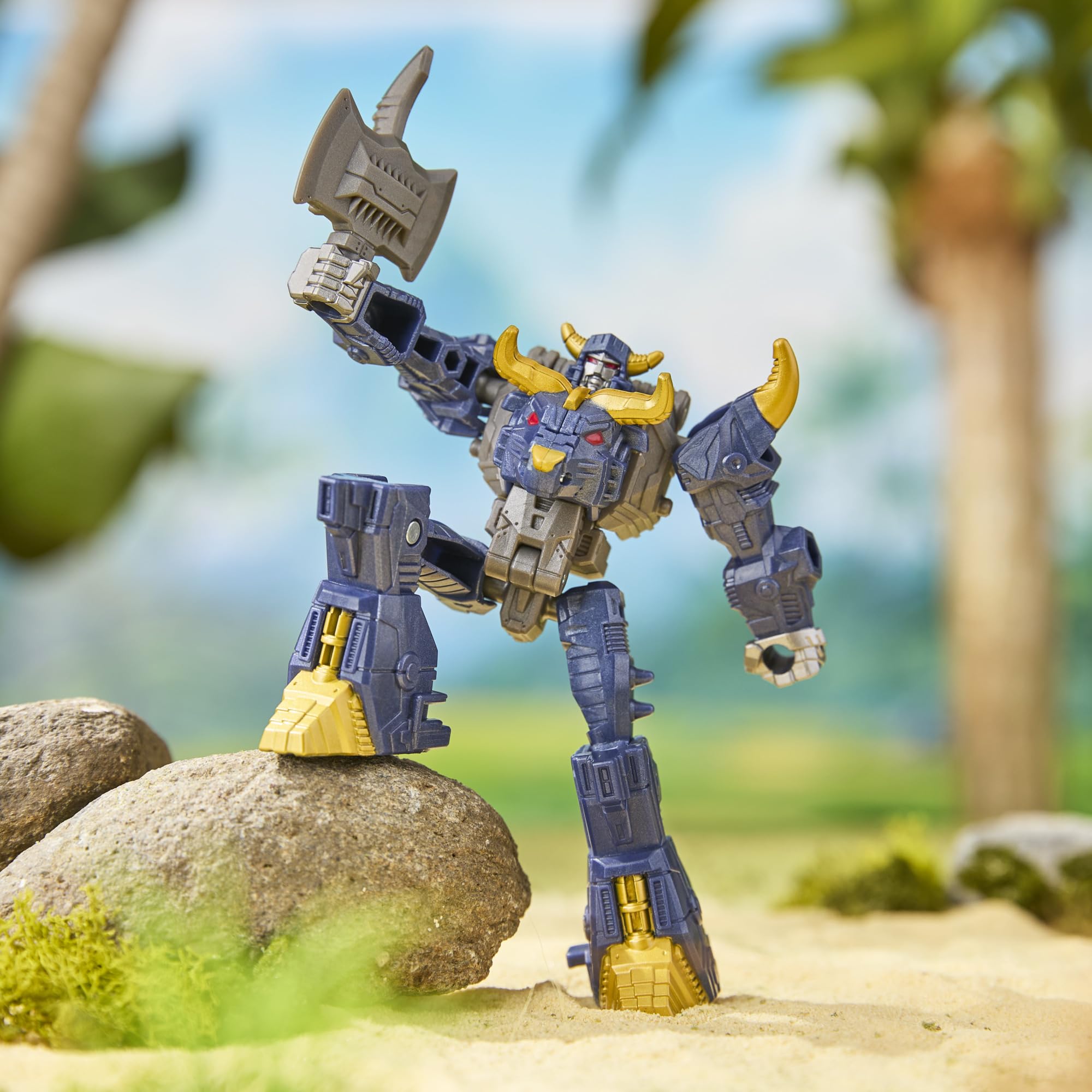 Figurka Megatrona z kolekcji Transformers CYBERWORLD Cyber Changers