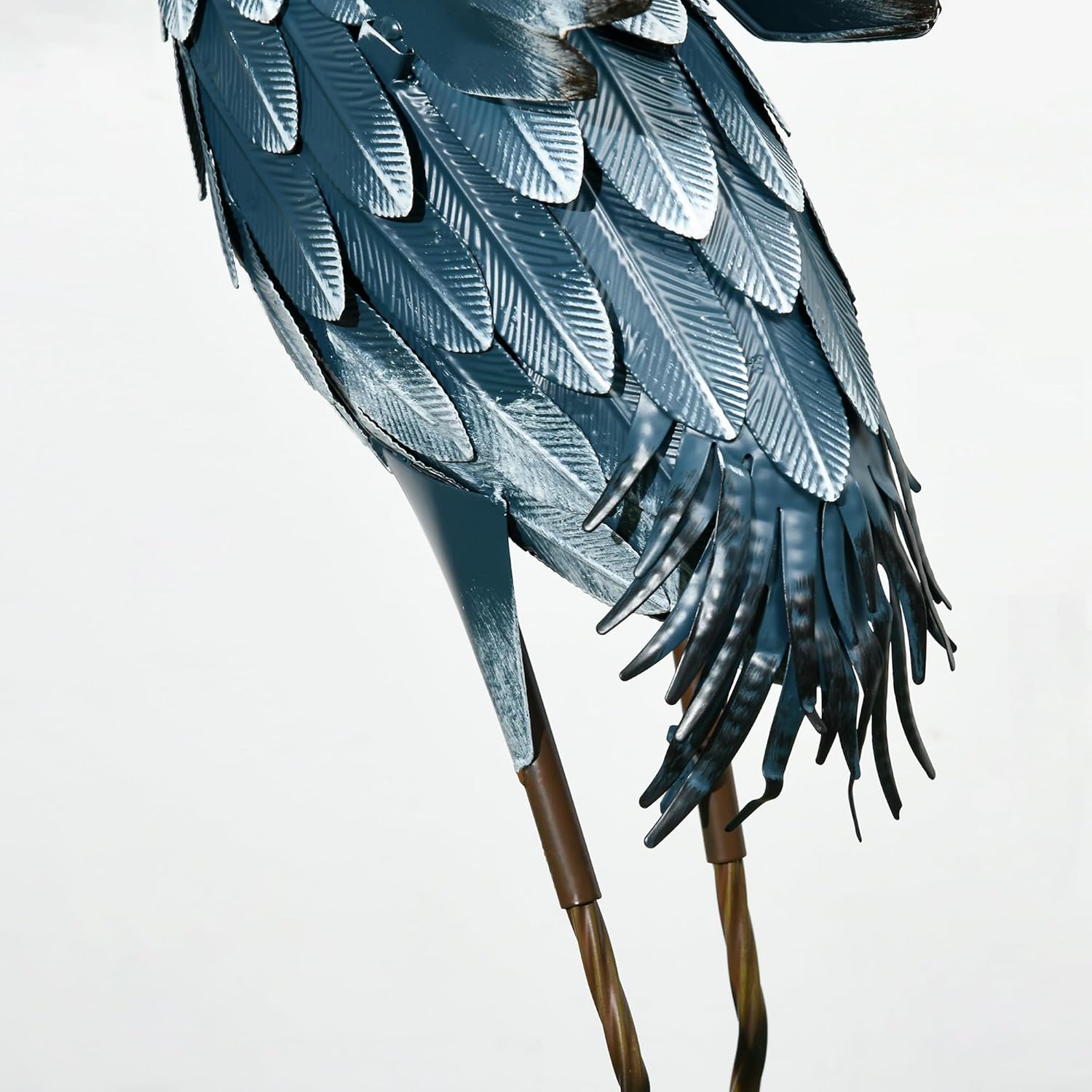 Outsunny Heron Garden Statues, 29" & 27.5" Standing Bird Sculptures, Metal Yard Art Decor for Lawn, Patio, Backyard, Landscape Decoration Set of 2, Blue & White