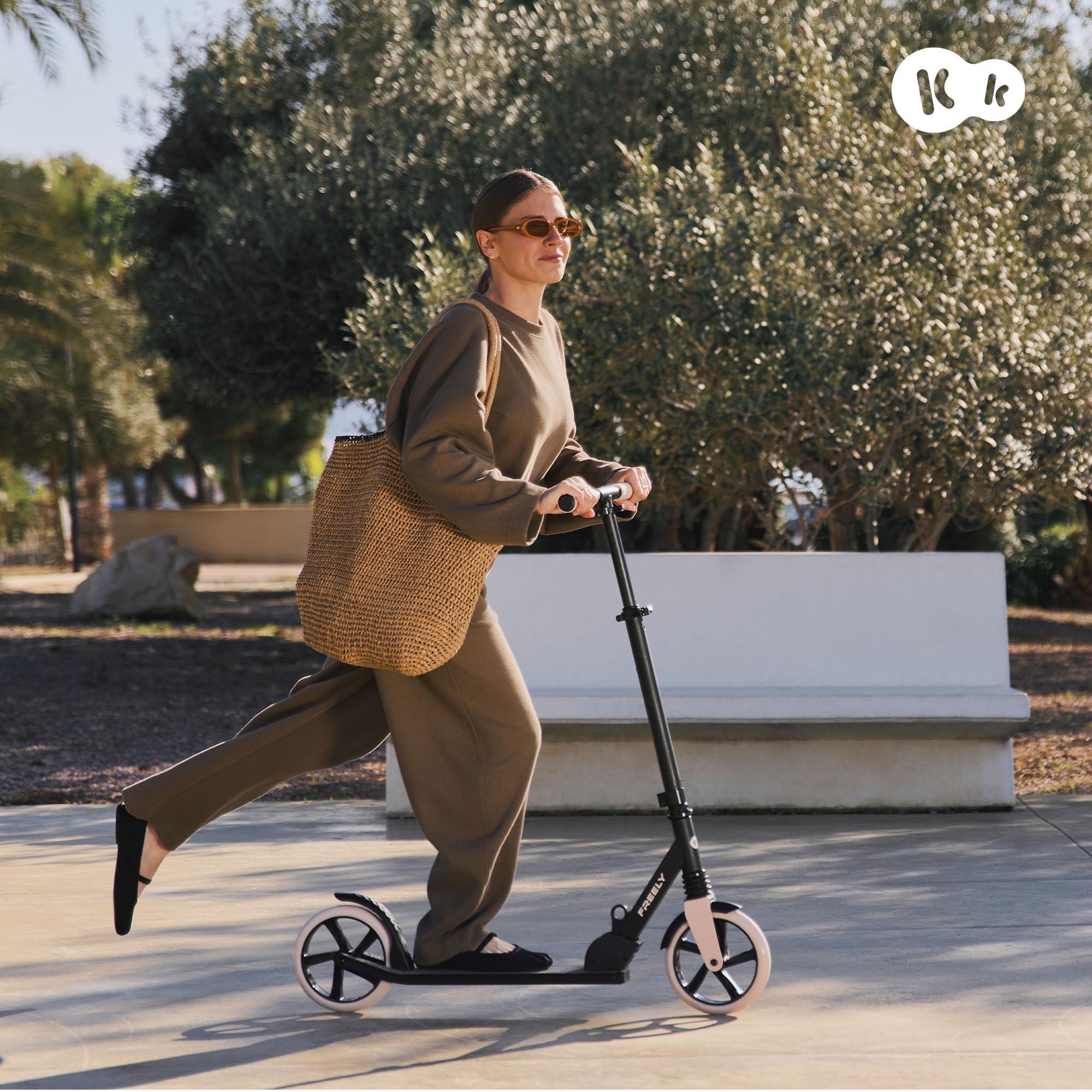 Kinderkraft Freely Scooter ab 3 Jahren, Kinderroller bis zu 100 kg, schnellen Zusammenklappen, Räder aus PP