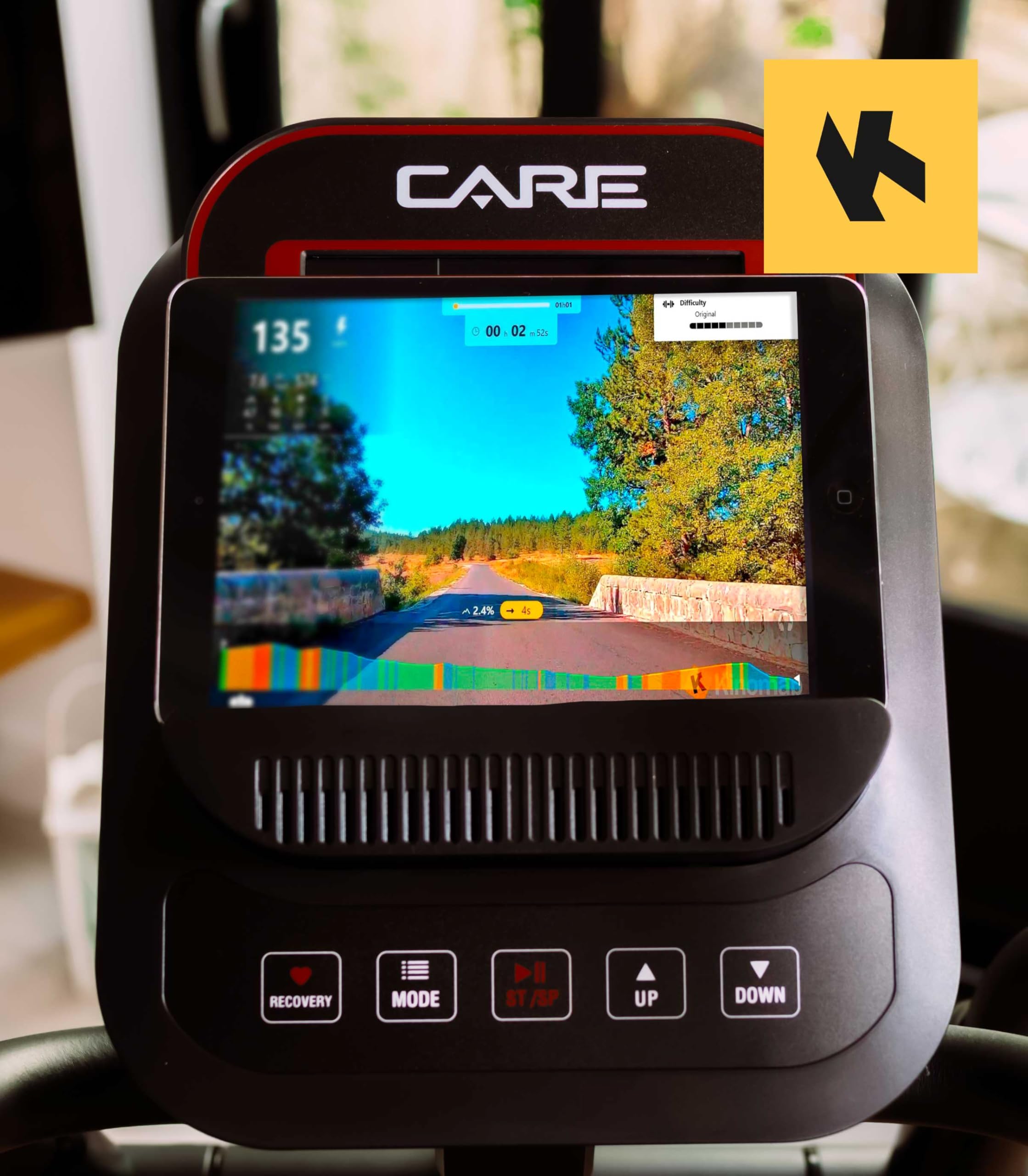 Care Fitness - Vélo Elliptique - ELLIXUM FD - 23 Programmes - Masse d'intertie 16Kg - Système de Pliage Ingénieux - Semelles Antidérapantes - Système de Résistance Magnétique Fluide et Silencieux