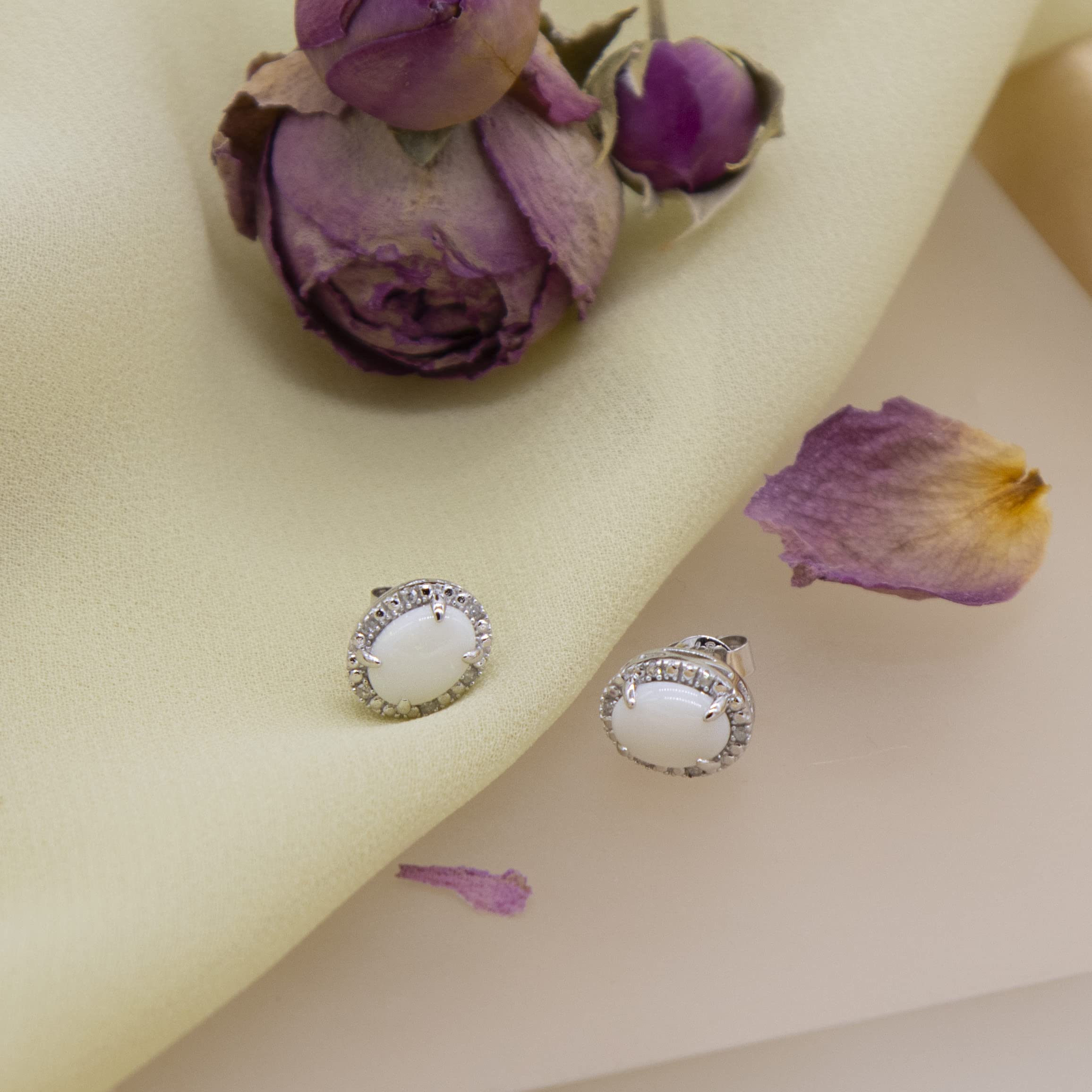 CARISSIMA Damen-Ohrstecker Gold 9ct Diamond and Cluster Stud Earrings 375 Weißgold Opal weiß Ovalschliff Diamant-5.58.927O