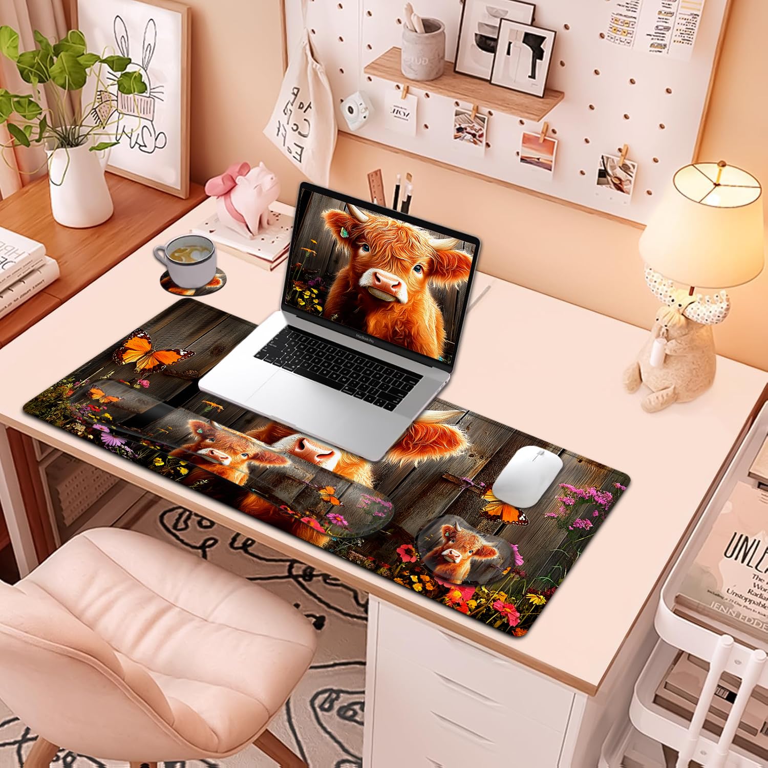 Großes Mauspad + Tastatur-Handgelenkauflage-Set, erweitertes Gaming-Mauspad (80 x 29 cm) mit rutschfestem Gummi, ergonomische Memory-Schaum-Maus-Handgelenkauflage, Highland-Kuh-Baby-Muster
