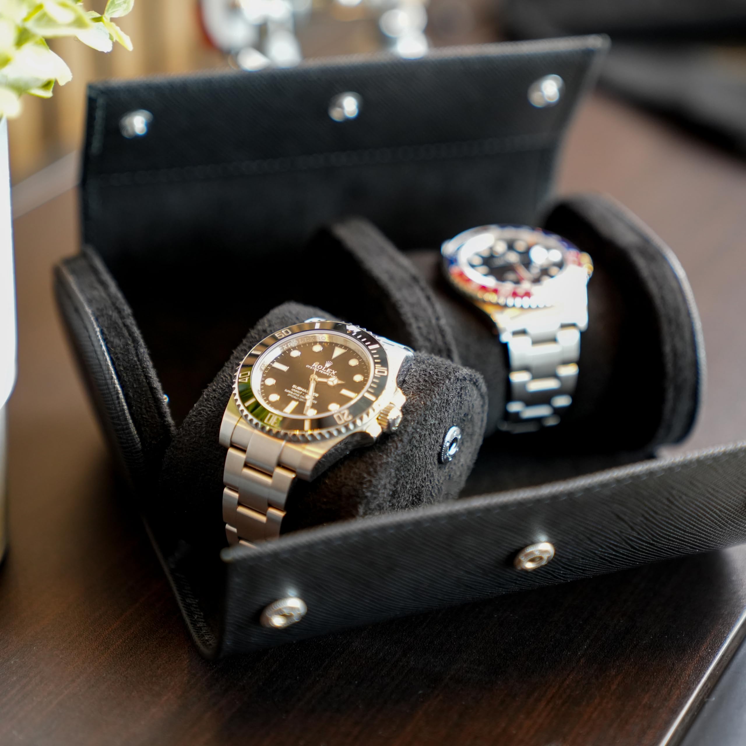 Rotolo per orologi a due fessure - Tutto nero in saffiano
