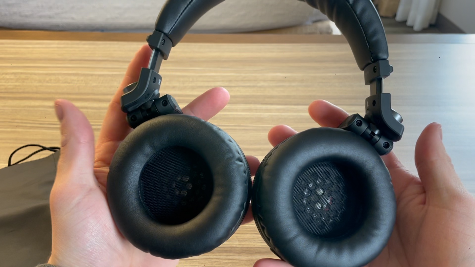 Watch Pioneer HDJ - X5 DJ Headphones on Amazon Live
