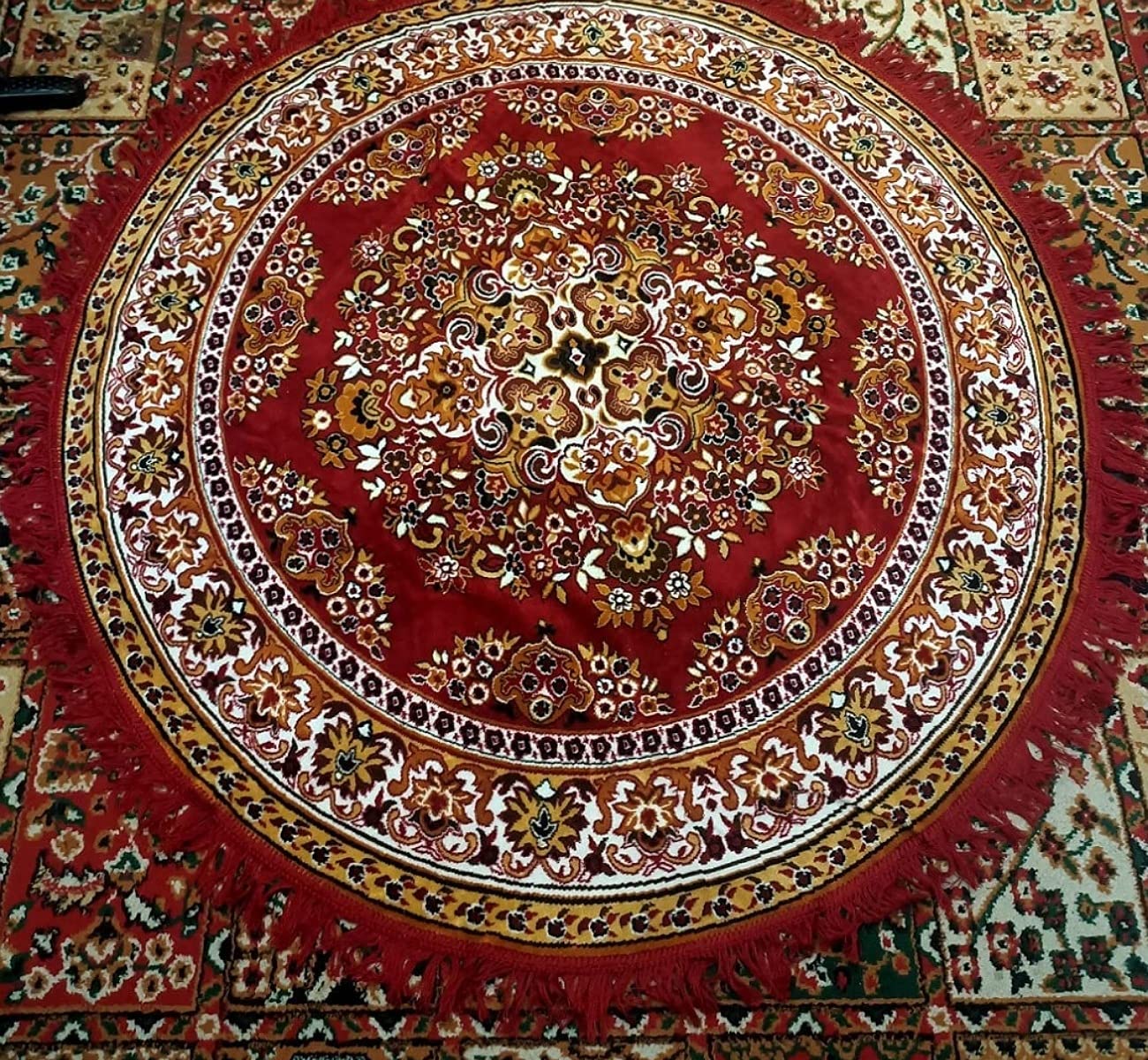 Creative Group Modern Designer Round Woollen Carpets (5 X 5 Feet, RED Color Assorted)