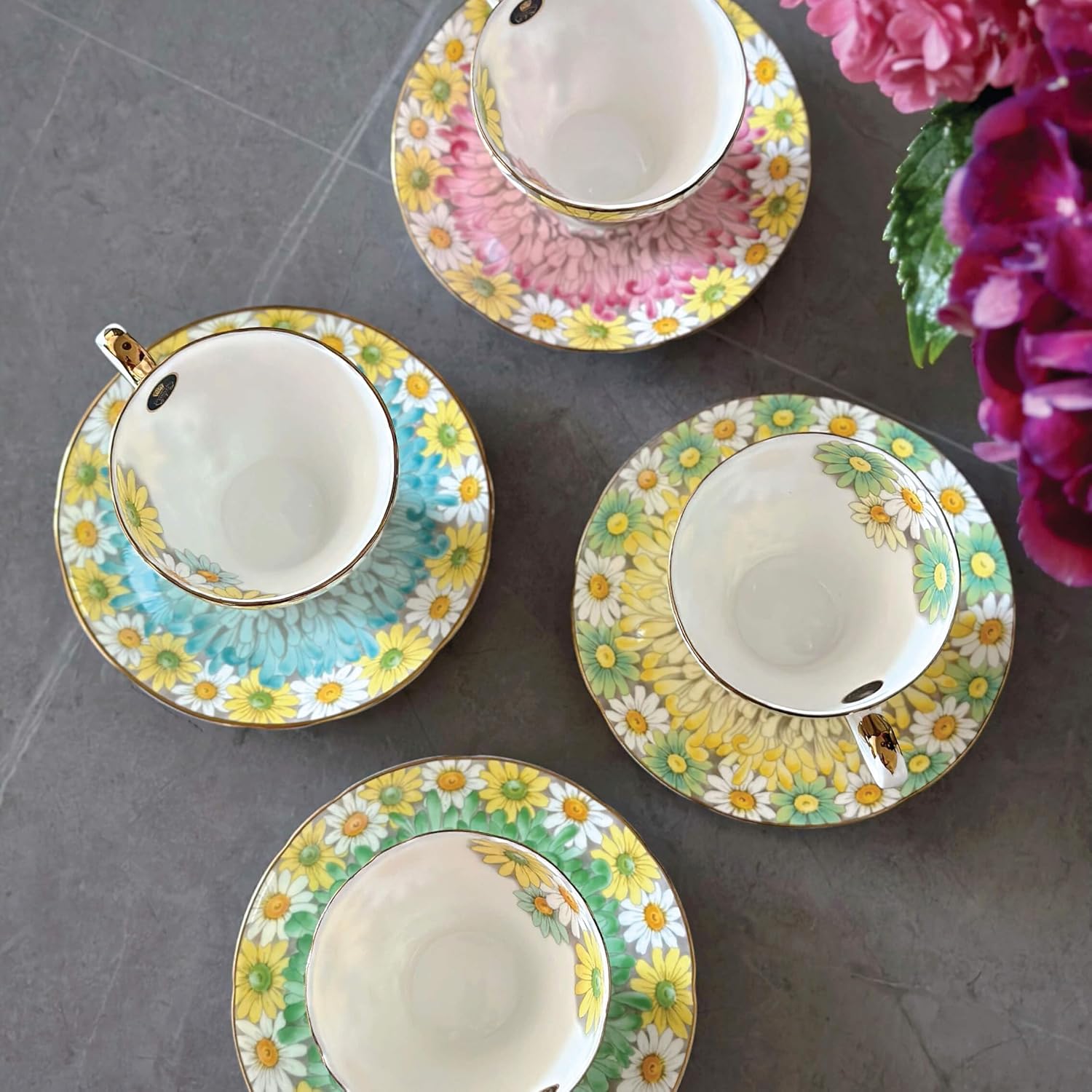 Aynsley Daisy Corset Fine Bone China Teacup and Saucer Set - 5.07oz Hand-Painted Gold-Trimmed Corset-Shape Set, Fancy Gift for Birthdays/Mother’s Day/Tea Lovers (Pink)