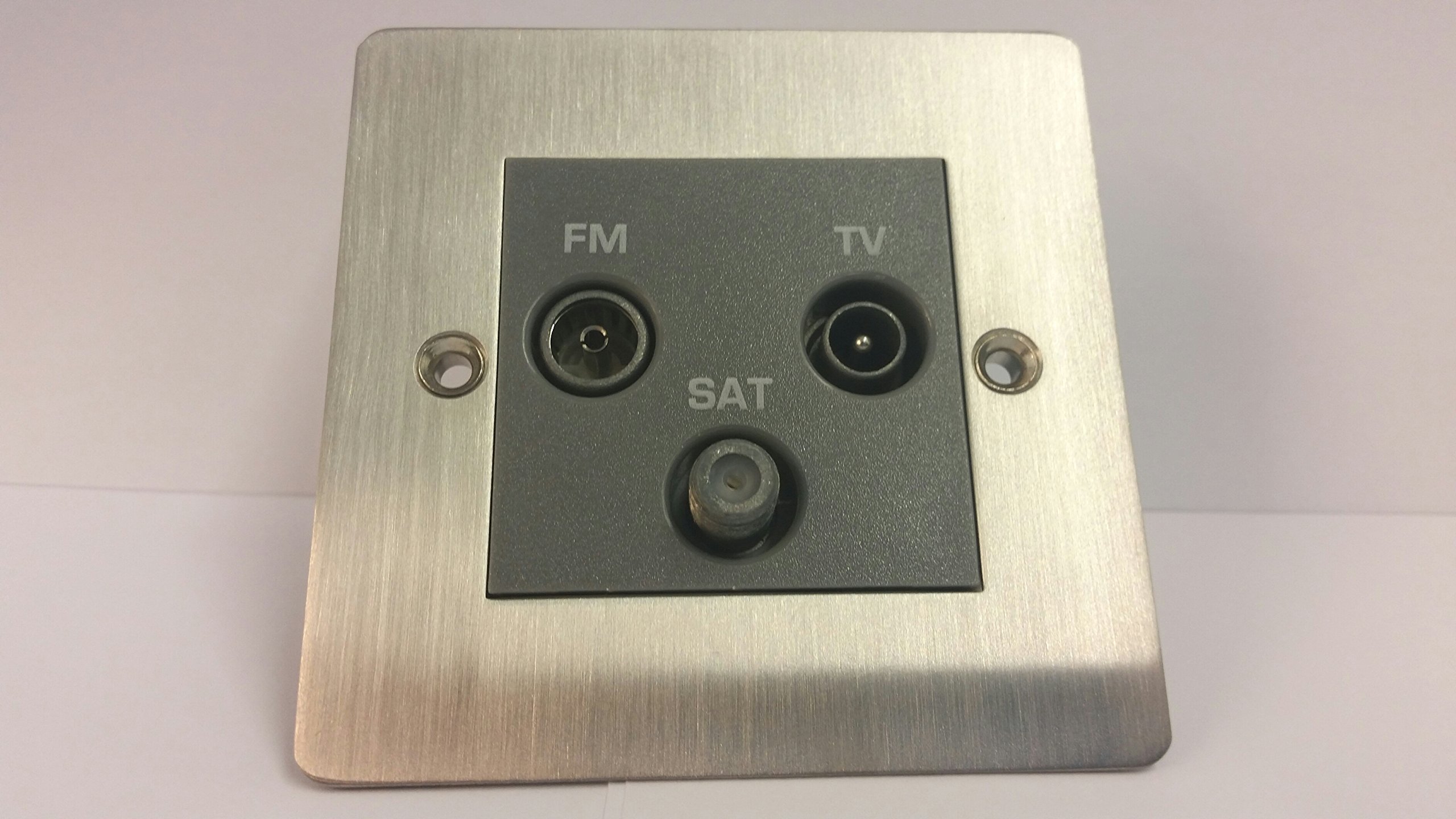 Superswitch SW216 1G Co-Axial Triplexer TV/FM/F type SAT PK5