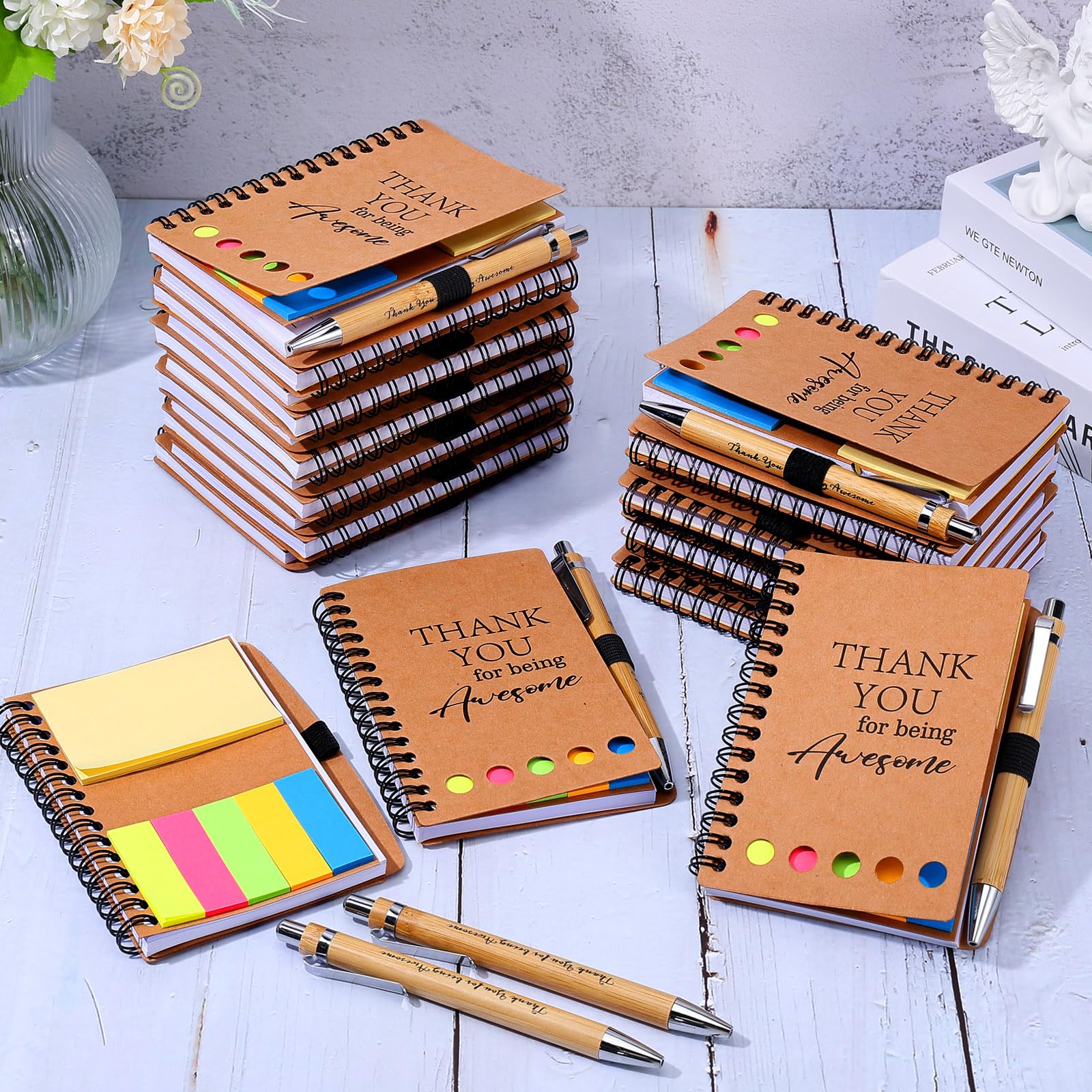 Set di 40 quaderni a spirale ispiratori per insegnanti, dipendenti, regali di apprezzamento per il ritorno a scuola, con note adesive, penne a sfera in bambù per infermiere e colleghi (grazie)
