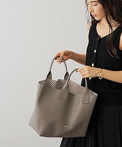 【美品】イアクッチ　バッグ　グレー IACUCCI｜イアクッチのバッグ（グレー/灰色系）通販 - ZOZOTOWN