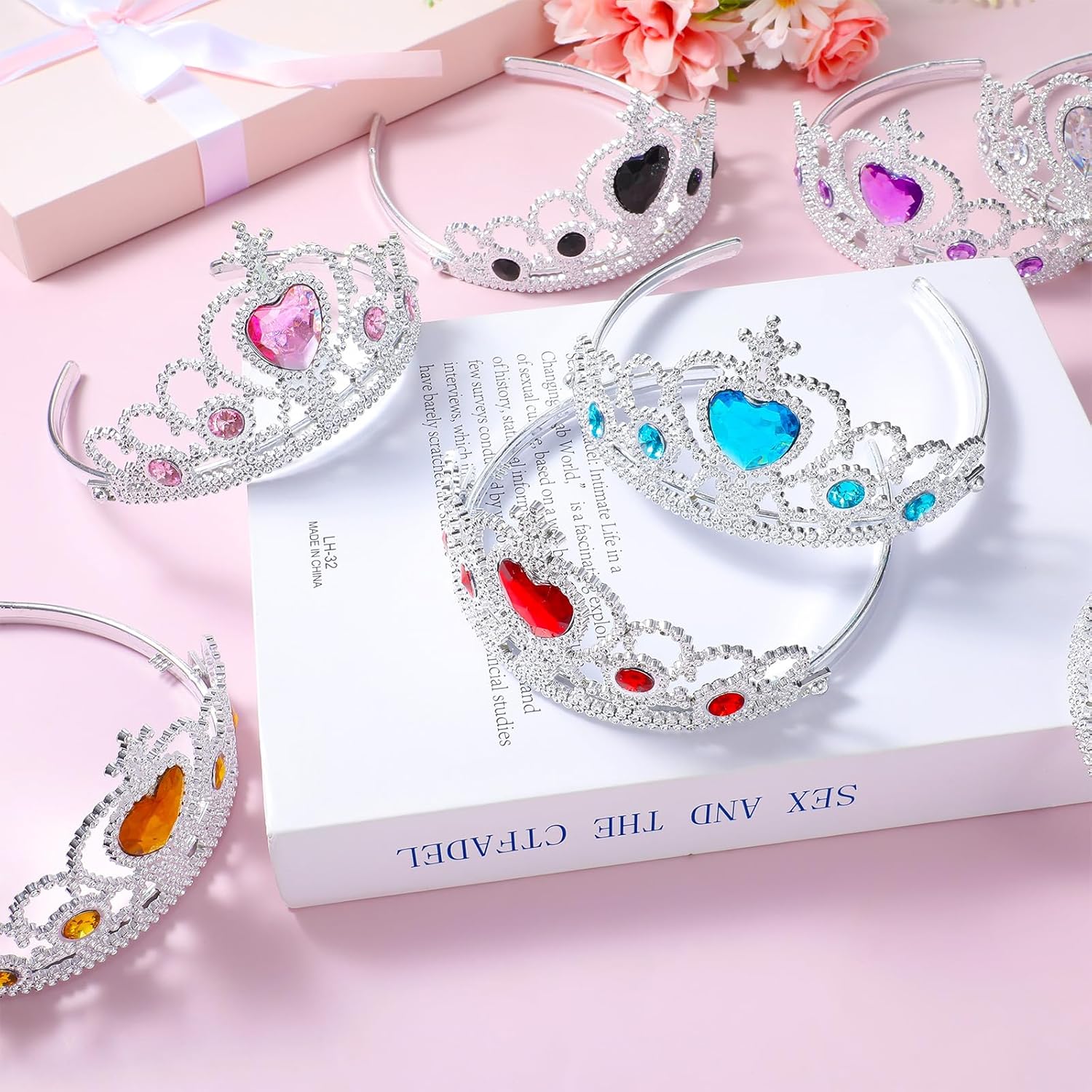 32pcs Tiaras Crown Set Princess Crowns Tiara Crown Princess Dress Up Accessories Birthday Crowns Costume Set Rhinestone Decor for Party Favors Valentine Day Party Favors Accessories
