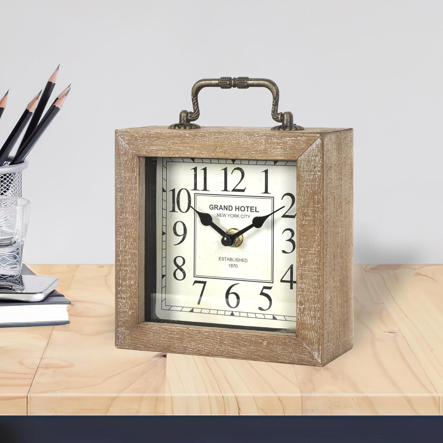 Retro Desk Clock, Vintage Table Mantel Clock, Wooden Table Clock for Living Room, Bedroom, Shelf Decoration, Farmhouse Decor (Wood Color)