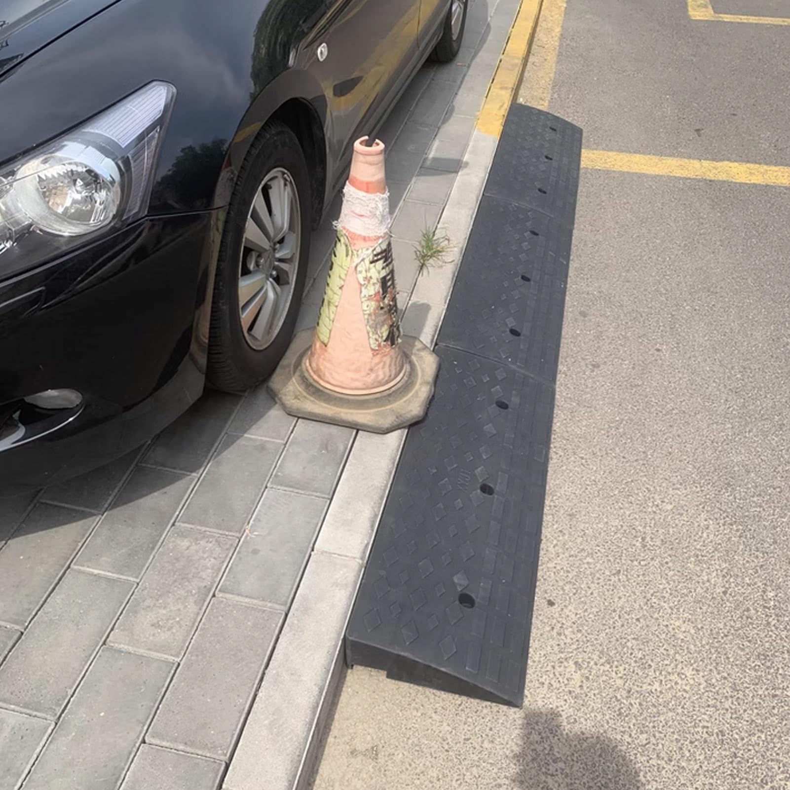 Wytrzymała gumowa rampa krawężnikowa, 10 cm rampa ładunkowa o pojemności 10 ton do chodników, samochodów, kamperów i ciężarówek – trwały i niezawodny dostęp