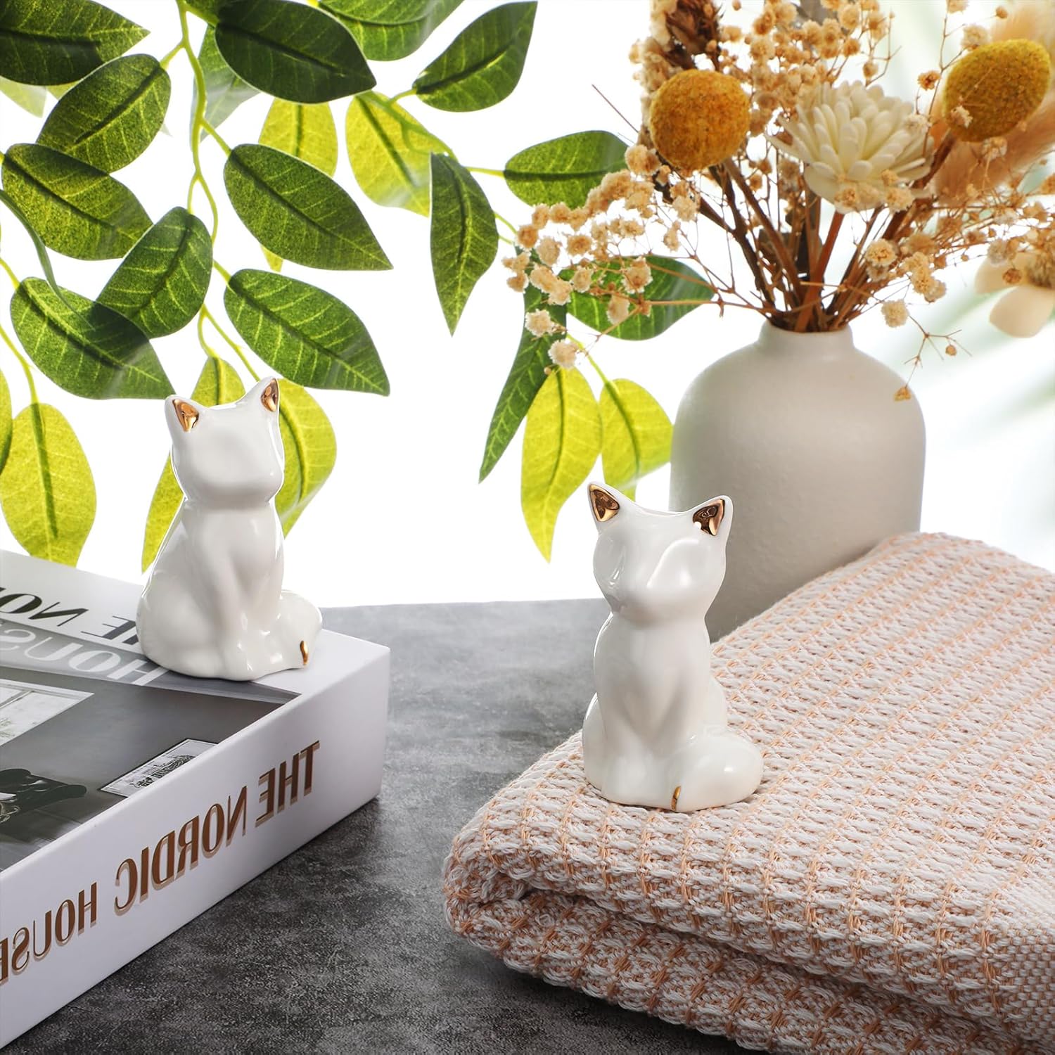 2 Pcs Toilet Bolt Caps, Ceramic Toilet Bolt Covers Decorative Cute Animals Home Bathroom Decor for Easy installation Avoid Rusting(White,Cat)