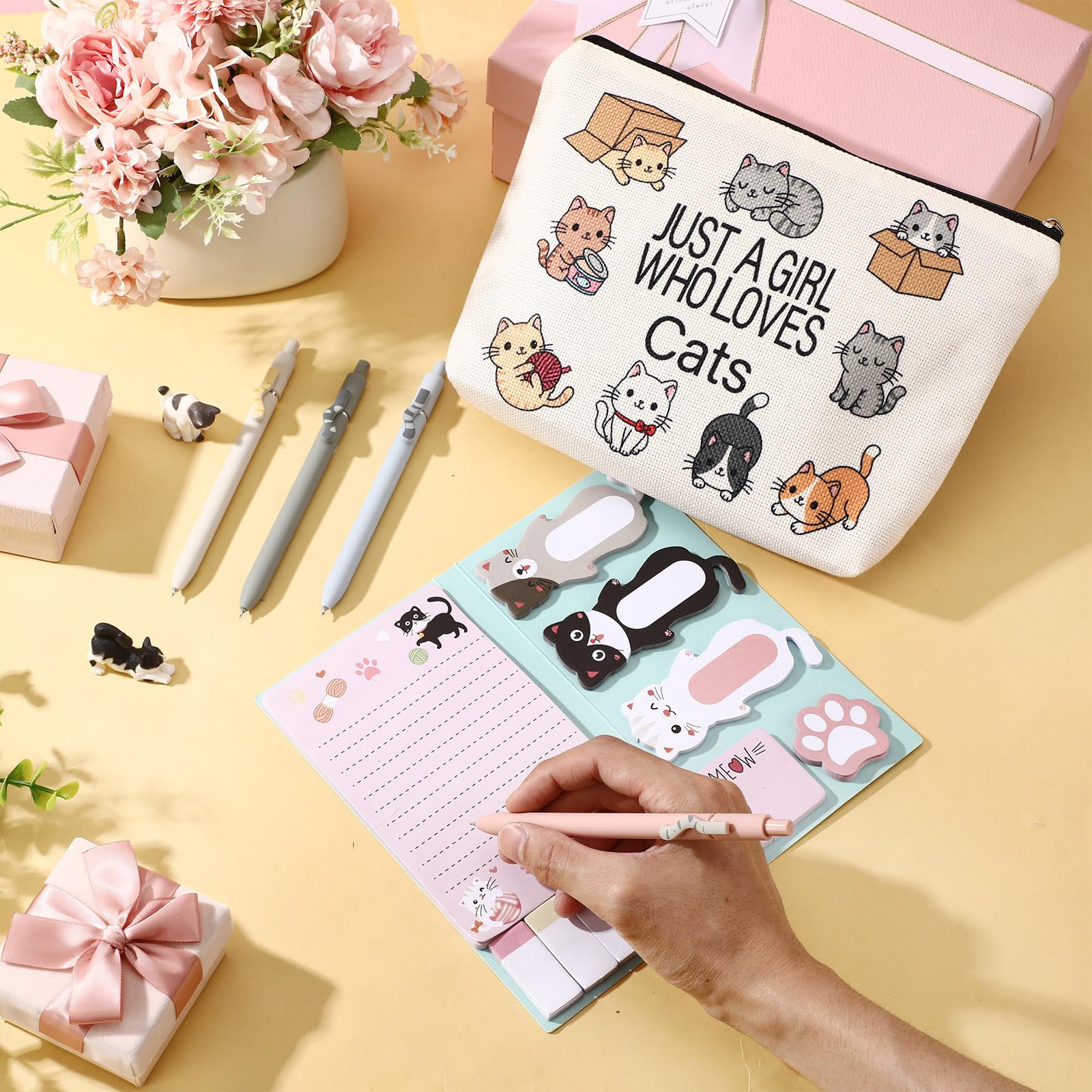 MotiMind Juego de 6 artículos de papelería con temática de gatos, incluye bolígrafos de gel, bolsa para bolígrafos, notas adhesivas, bolsa de cosméticos de viaje para amantes de los gatos, Con color