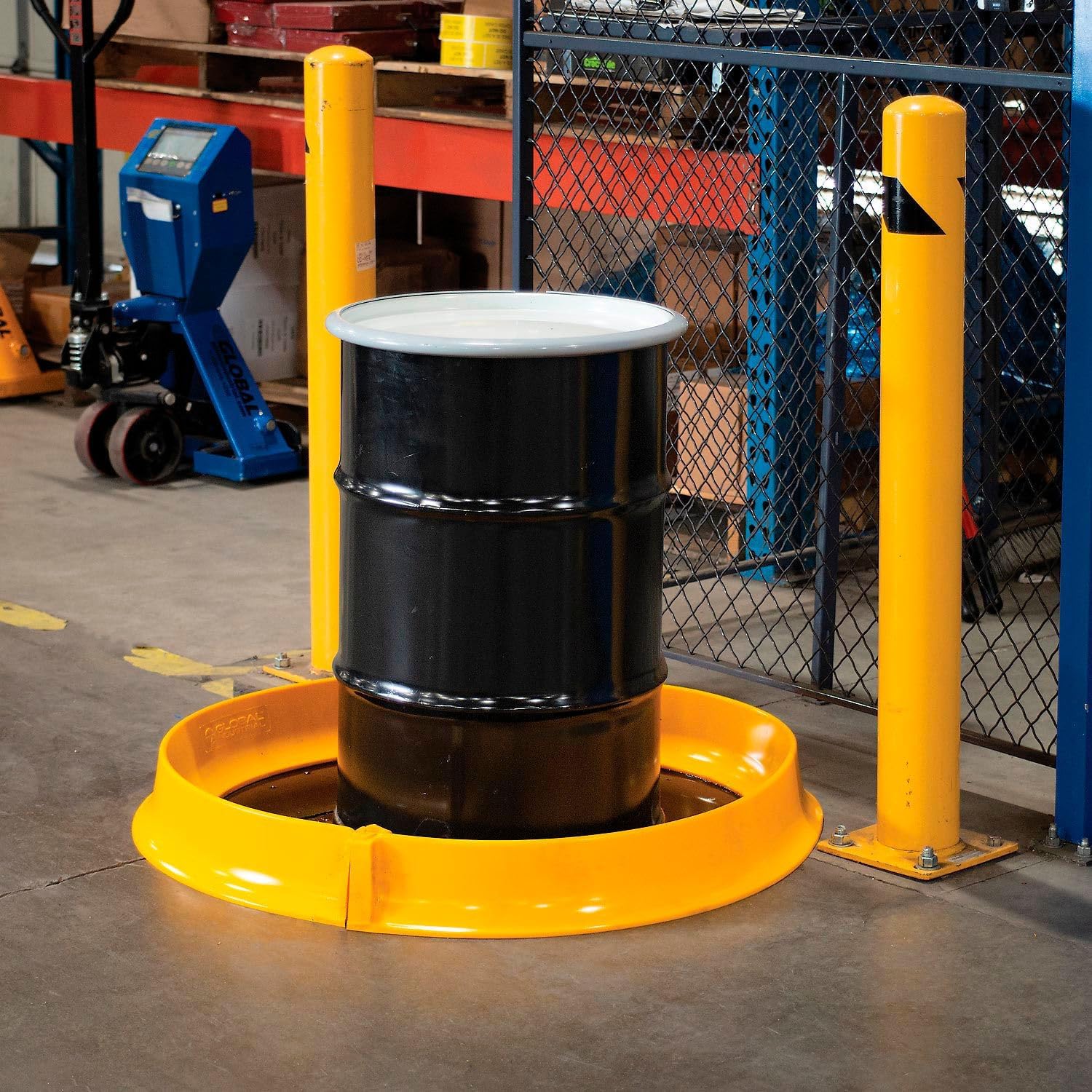 Global Industrial High Profile Connectable Spill Berm, 5'L x 4"W x 4-1/2"H