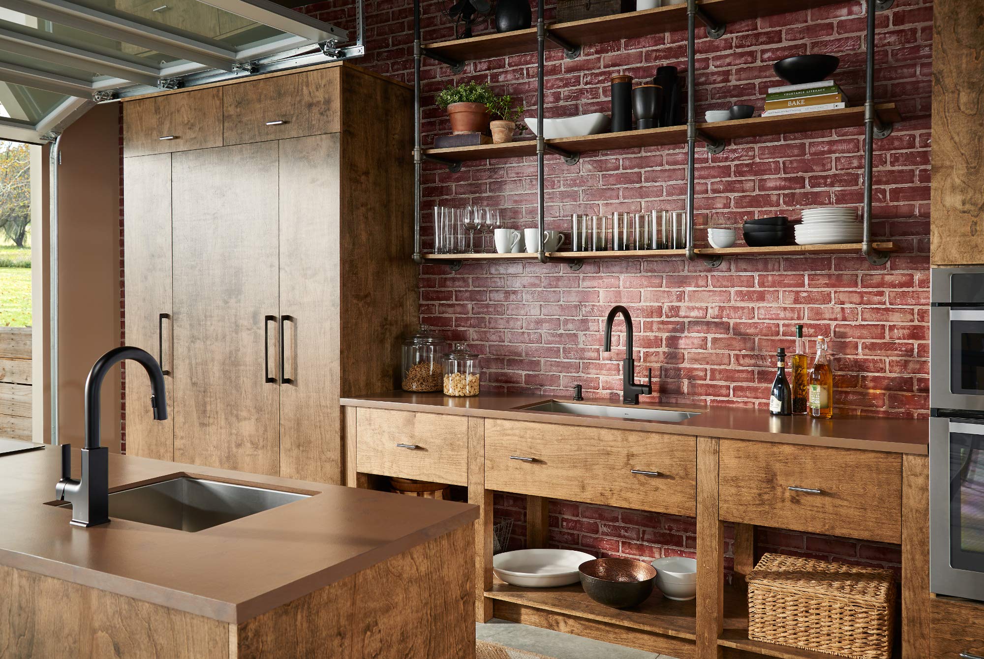 Moen 7594C Arbor One-Handle Pulldown Kitchen Faucet Featuring