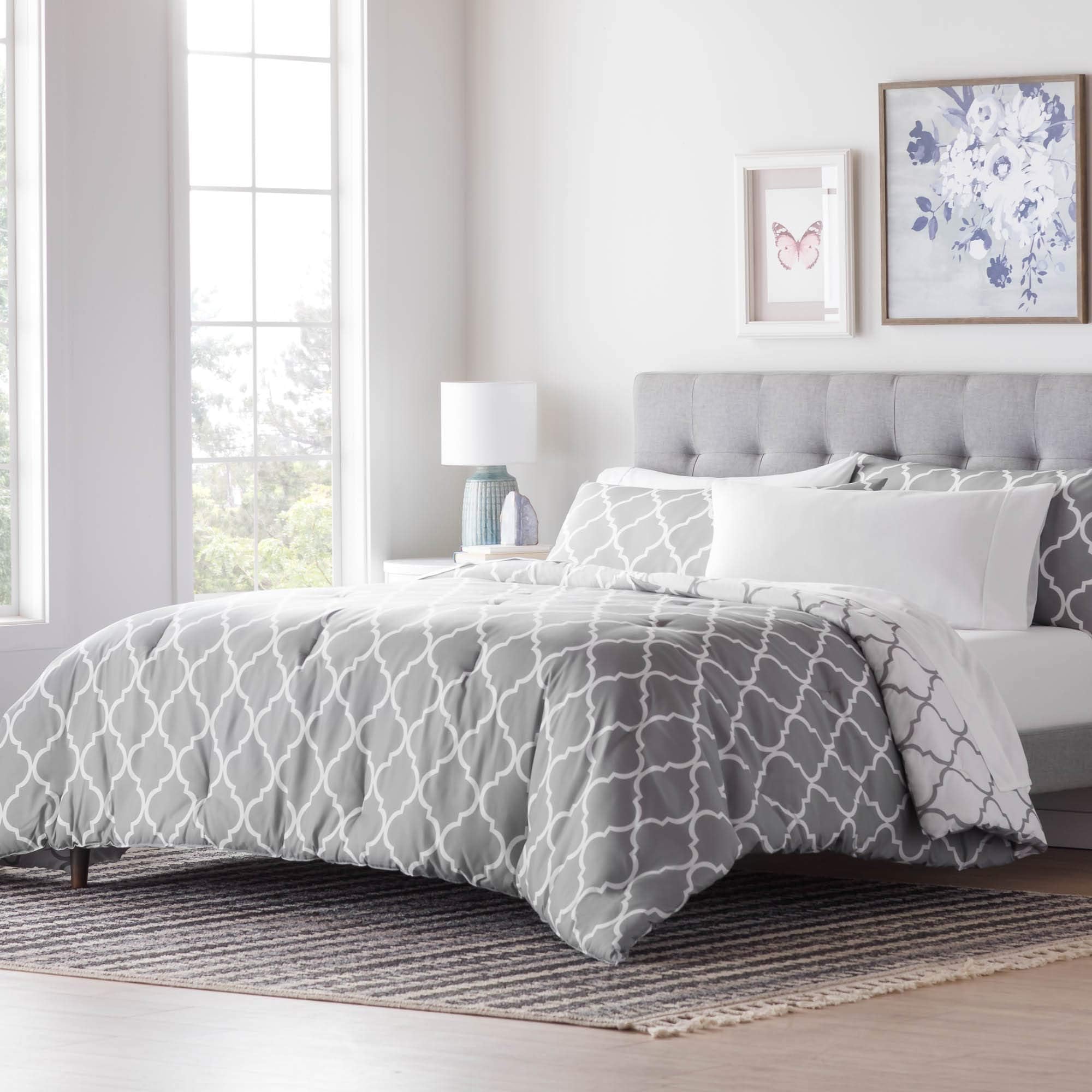 LINENSPA All Season Hypoallergenic Down Alternative Microfiber Comforter, Oversized King, Ash Gray/White