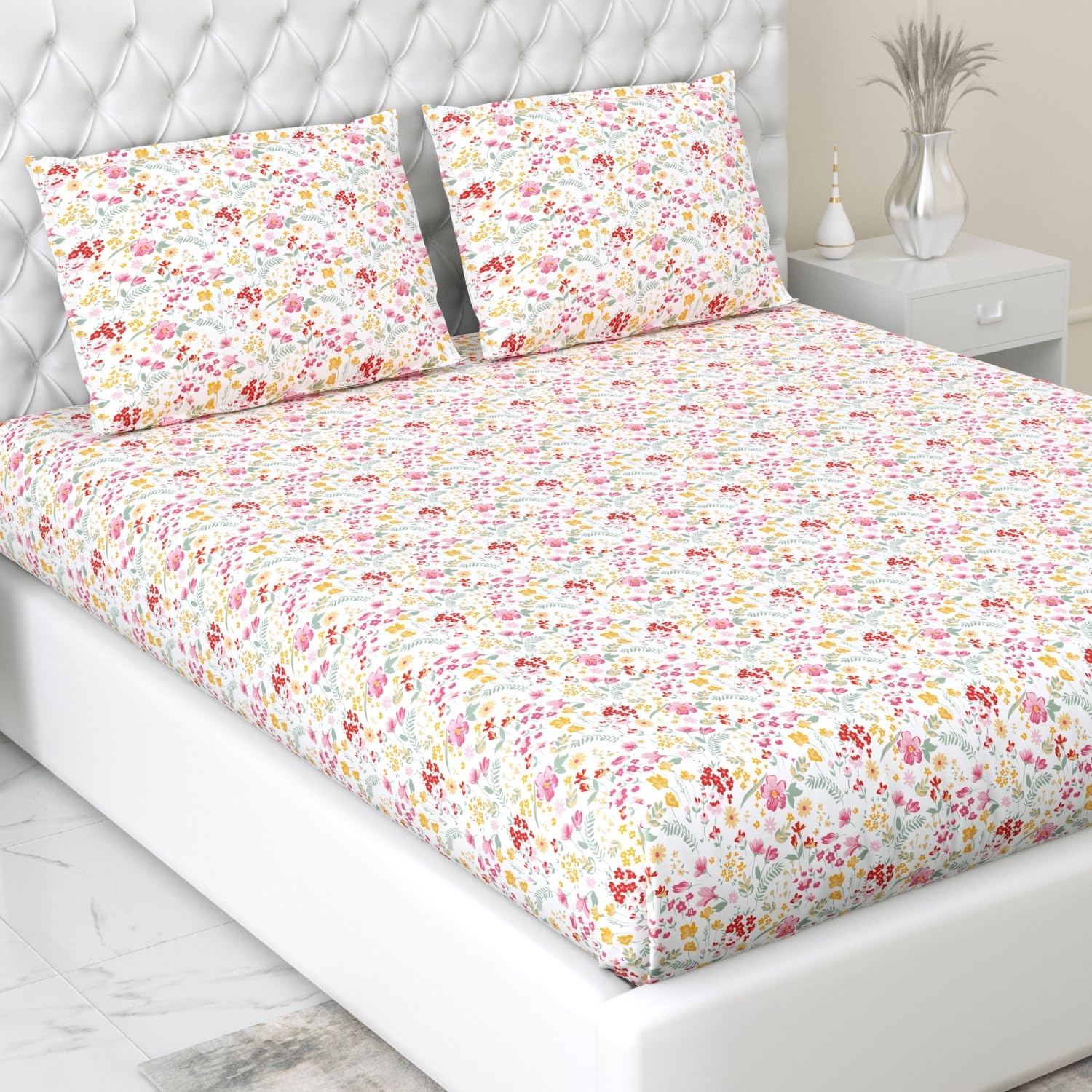 haus & kinder Bedsheet for Double Bed, Elastic Fitted King Size | 186 TC 1 Fitted Elastic Bed Sheet for King Size Bed and 2 Pillow Covers (72 X 78 Inches + 13 Inches Deep Pocket) | Utopia Red (B0D95TG4TT) Amazon Price History, Amazon Price Tracker