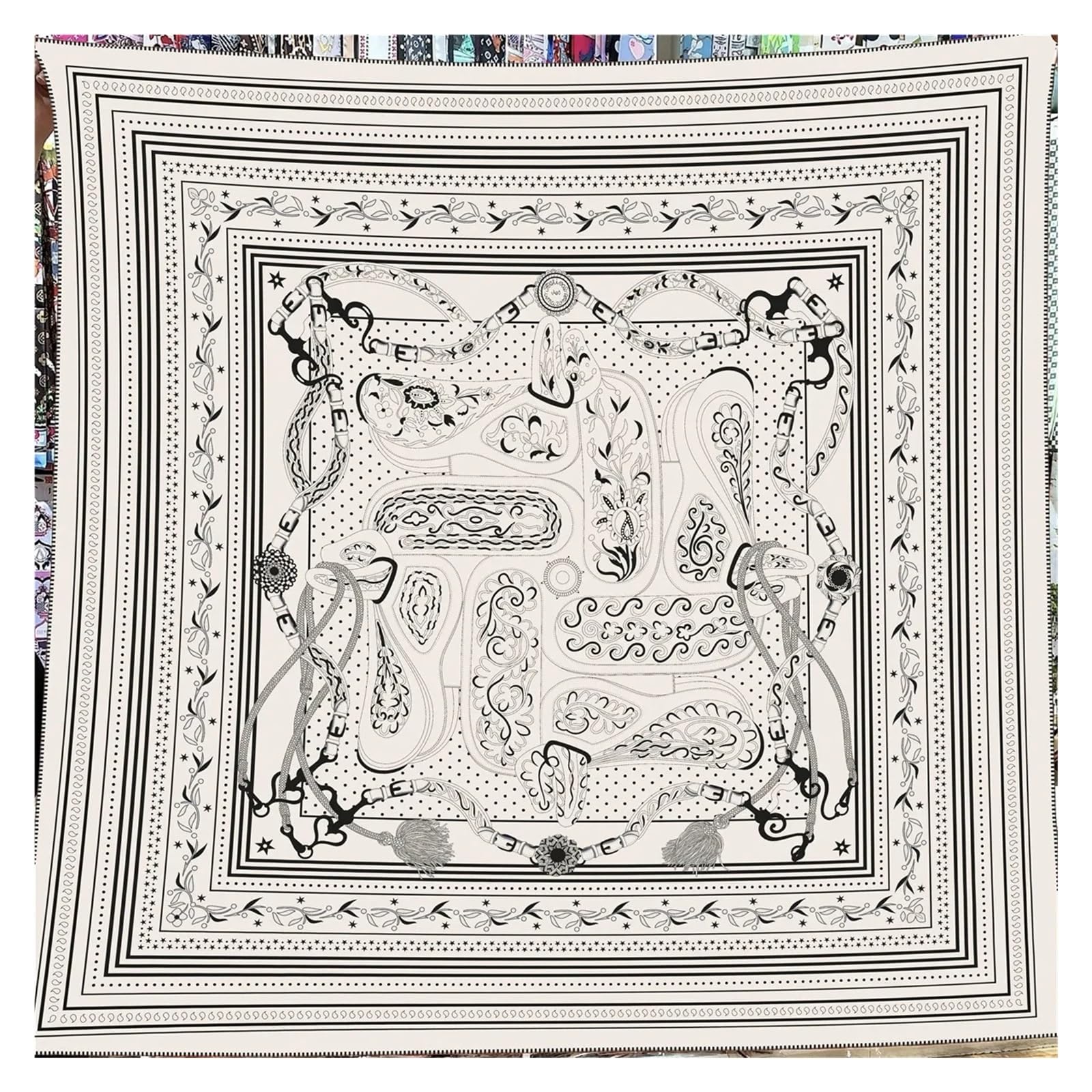 Pañuelo de seda pequeño 1PC Scarf Women Hand Rolled Saddle Belt Chain Print Square Scarves Wraps Bandana Big Hijabs Female 130CM