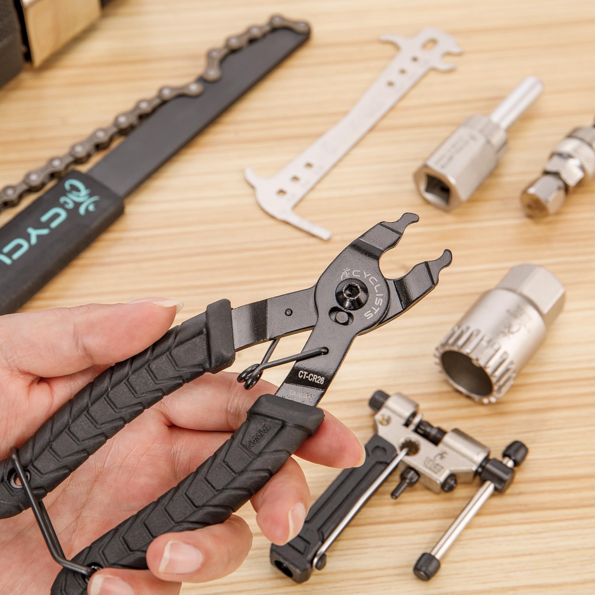 cyclists Kit di Riparazione Bici,Valigetta portautensili per Bici Portatile Set,di Attrezzi per Bici per riparazioni di Catene di Pneumatici per Bici Set di Attrezzi con Custodia per Il Trasporto