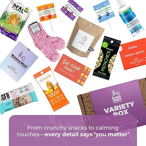 Miniatura 3 de Snack vegano saludable Get Well Soon Caja de regalo, bocadillos saludables, calcetines cómodos, libro para colorear y lápices de colores, taza