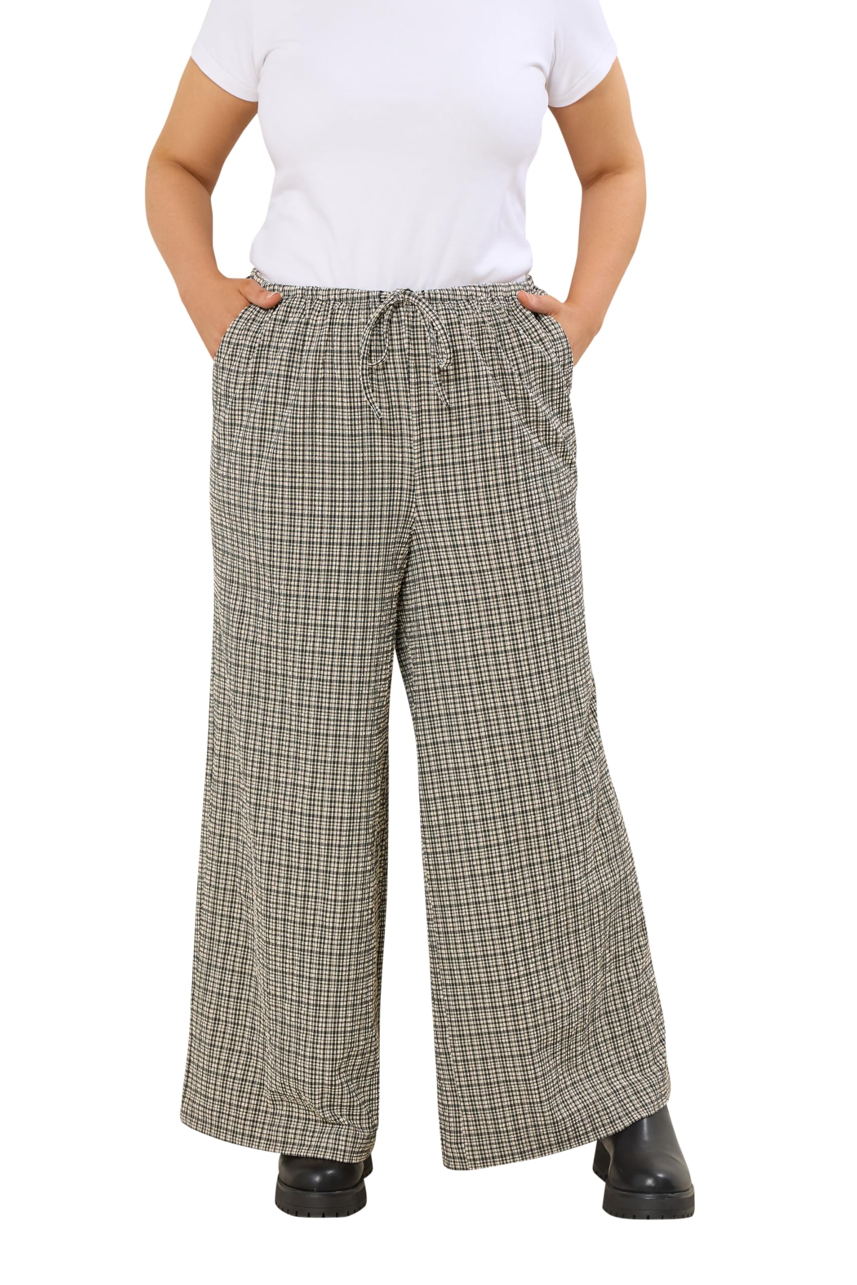 Yours Women's Black Curve Cream Check Wide Leg Textured Trousers - Plus Size Curve