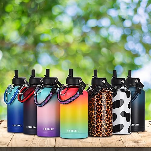 Miniatura 7 de Botella de agua de 64 onzas con asa de paracaídas, bolsa de transporte y funda de silicona, tapas abatibles con boquilla de pajita, jarra aislada de