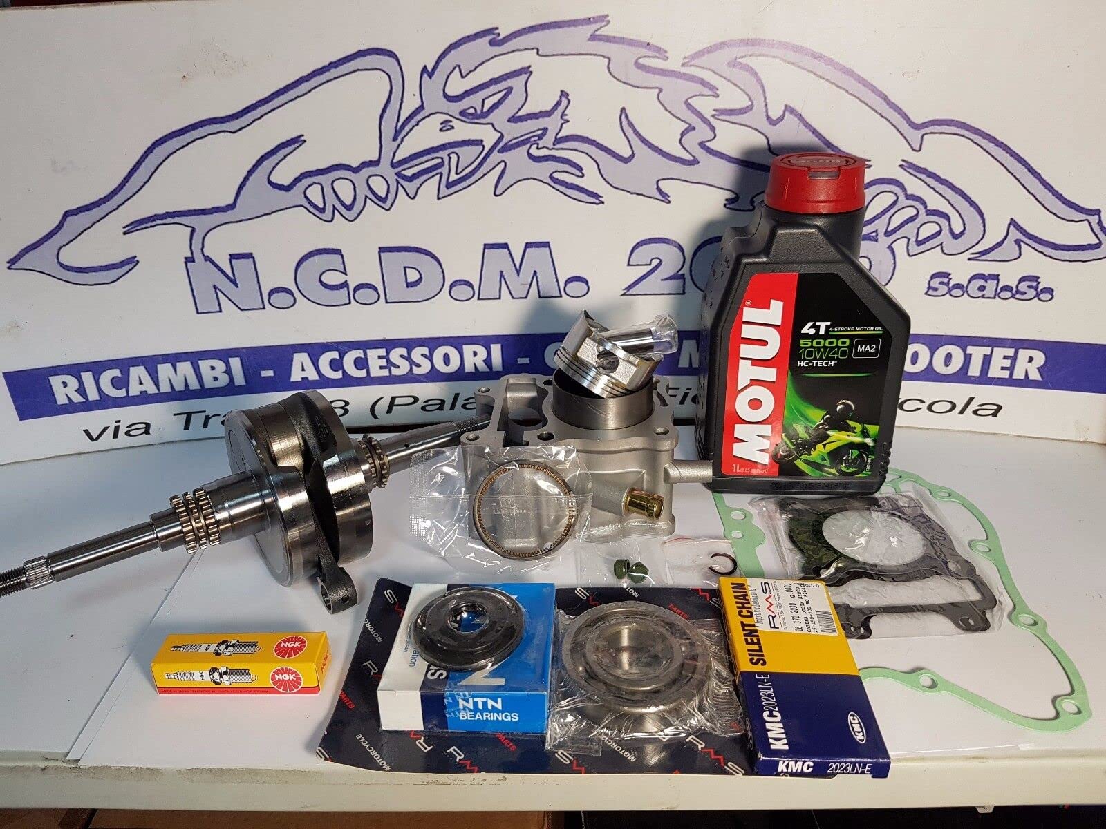 KIT REVISIONE ALBERO MOTORE H O N D A SH 125 ALBERO CILINDRO OLIO CATENA DISTRIBUZIONE GUARNIZIONE CARTER VOLANO CANDELA ECC 2000 2001 2002 2003 2004 2005 2006 2007 2008 2009 2010 2011