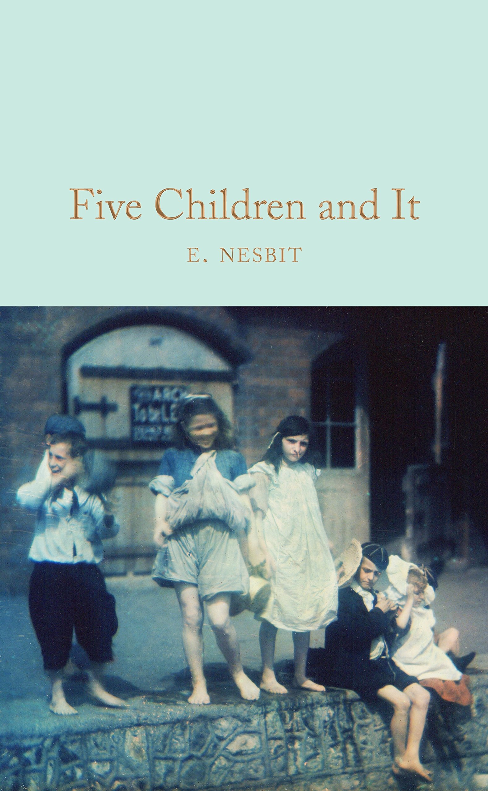 Five Children and It (Macmillan Collector's Library)