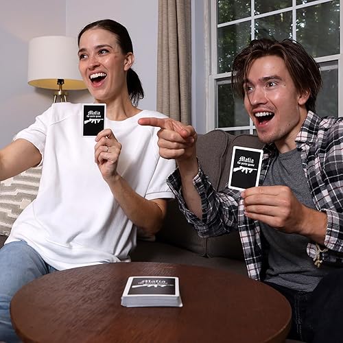 Miniatura 3 de Apostrophe Games Mafia The Party Game Deluxe Edition – Un juego de mentira, farol y engaño – Juego de cartas, adultos y adolescentes – Juego de mesa