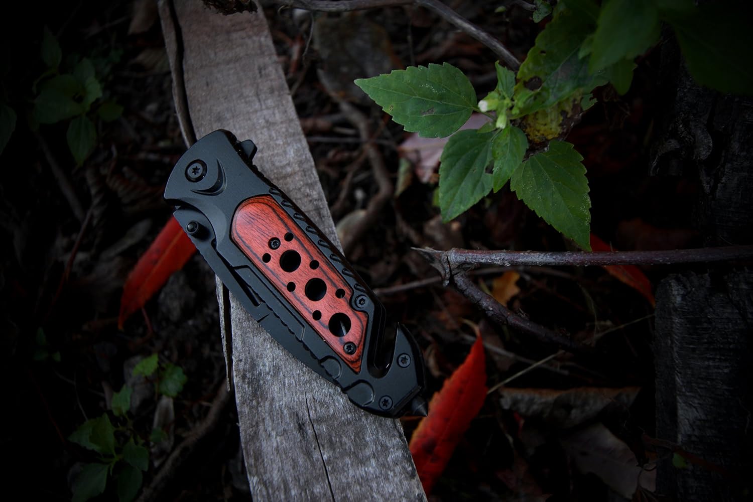 TAC Force TF-637 Series Assisted Opening Folding Knife, Black Half-Serrated Blade, 4-1/2-Inch Closed