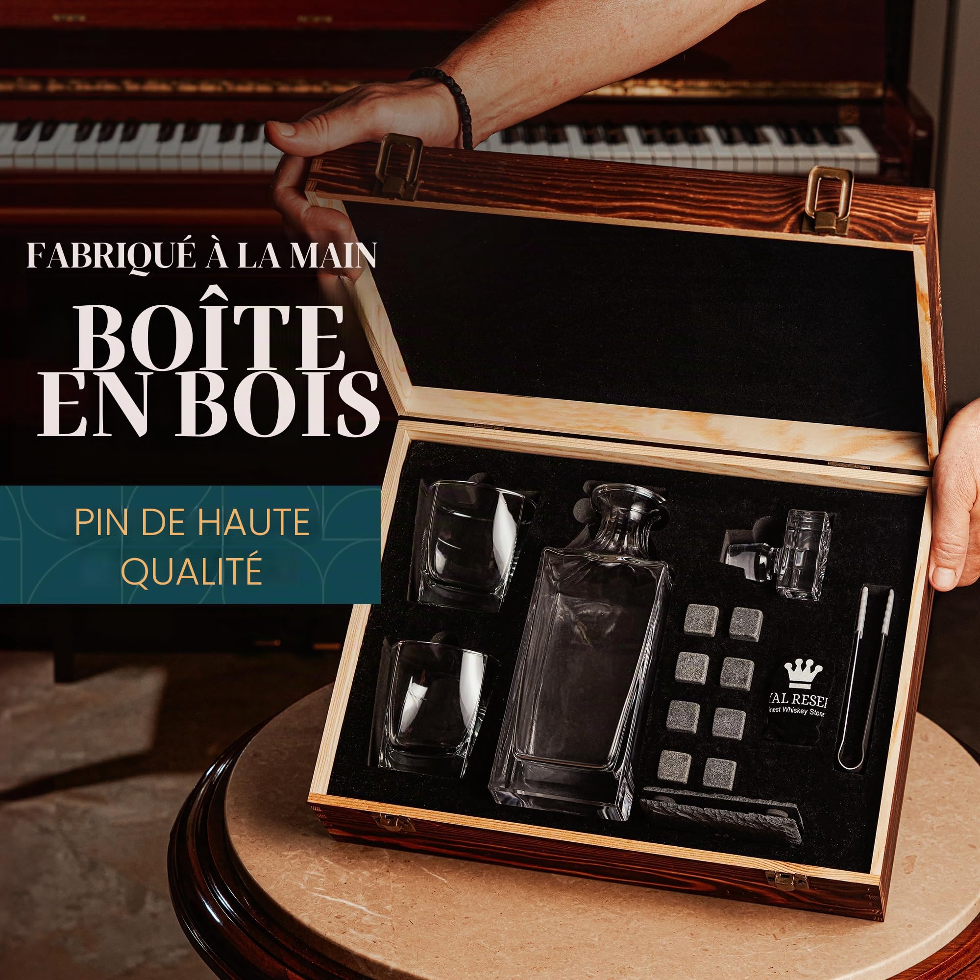 Coffret Whisky Cadeau – Verres, Carafe, Glacon Pierre Reutilisable, Dessous de Verre, Pinces à Glace, Boîte en Bois, Cartes Recettes, Sac en Velours – Service a Whisky pour Homme de Royal Reserve…