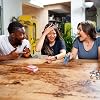 Sounds Fishy: Juego de Fiesta de Respuestas Falsas a Preguntas de Trivia Locas, Mayores de 10 Años | El Farol Vence a la Inteligencia, Diferente Cada Vez, Sábelo o Invéntalo, Mayores de 8 Años, Diversión para Niños y Adultos, Ideal para Comidas al Aire Libre 3