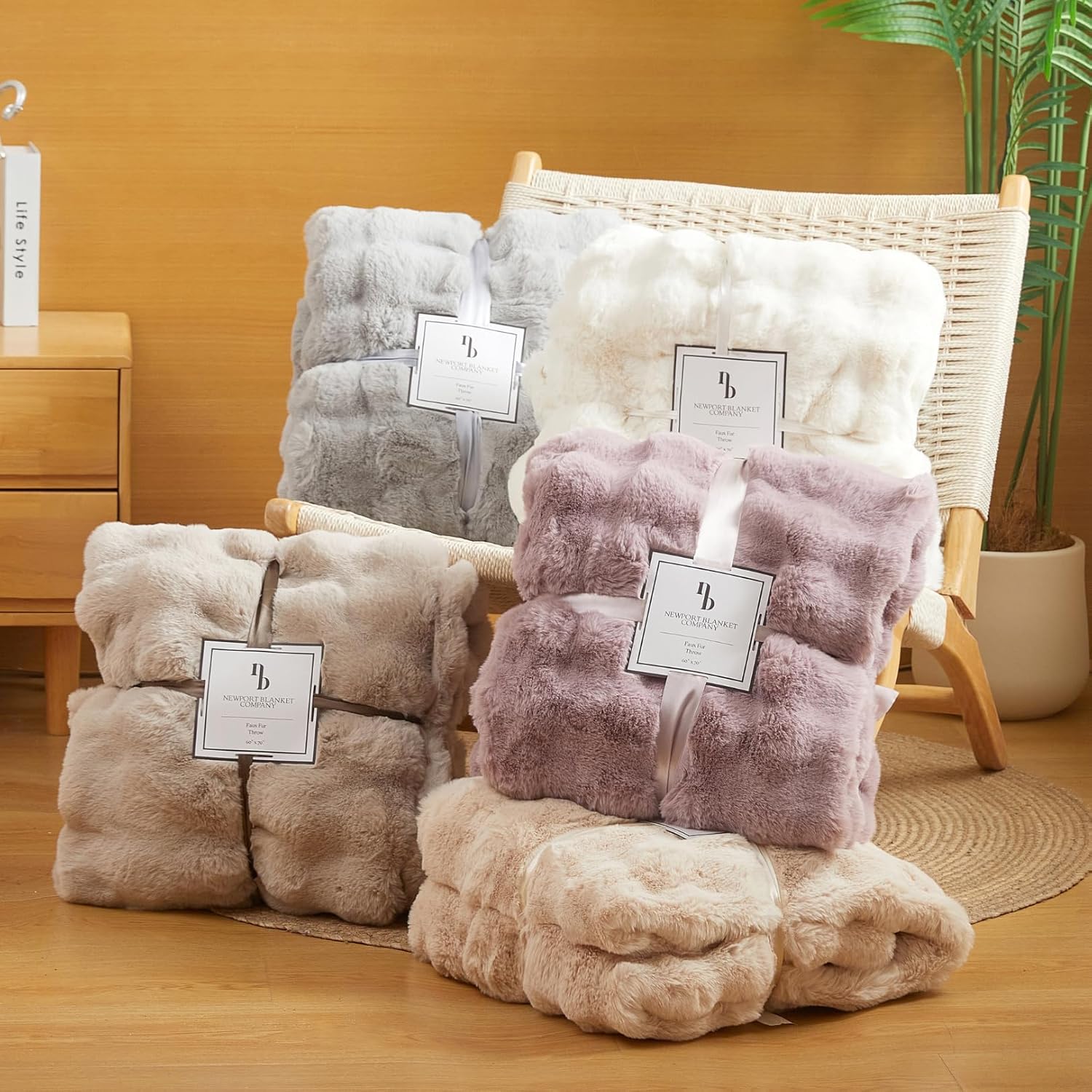 The Malibu Blanket - LuxeComfort Faux Fur Bubble Blanket 50"x60" Pebble Grey - Luxuriously Soft, Elegant, Reversible Design, Home Décor, Picnics, and Travel (Pebble Grey, Throw 50x60) - Image 9