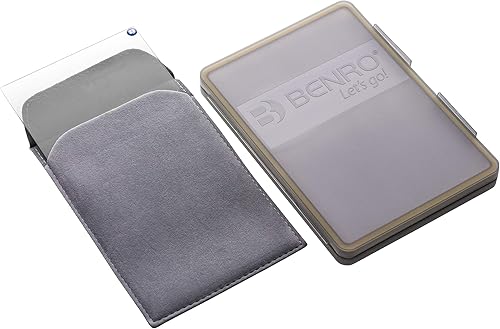 Vista 16 de Benro Master 3.937x5.906 in 3-Stop (GND8 0.9) Filtro de densidad neutra graduada inversa (MAGND8R1015)