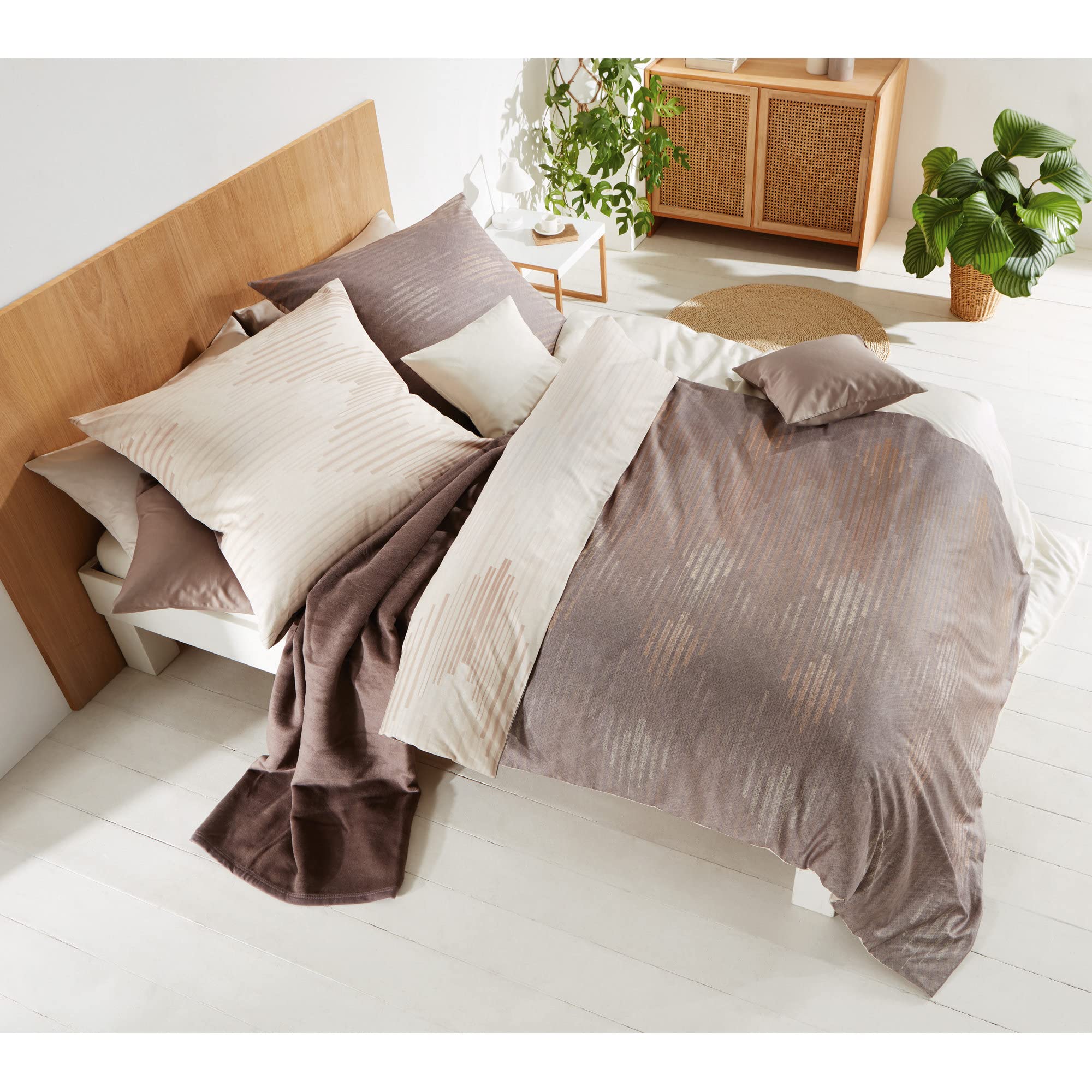 Kaeppel Wendebettwäsche Ikat Mako-Satin Nougat Größe 1x 135x200 cm + 1x 80x80 cm