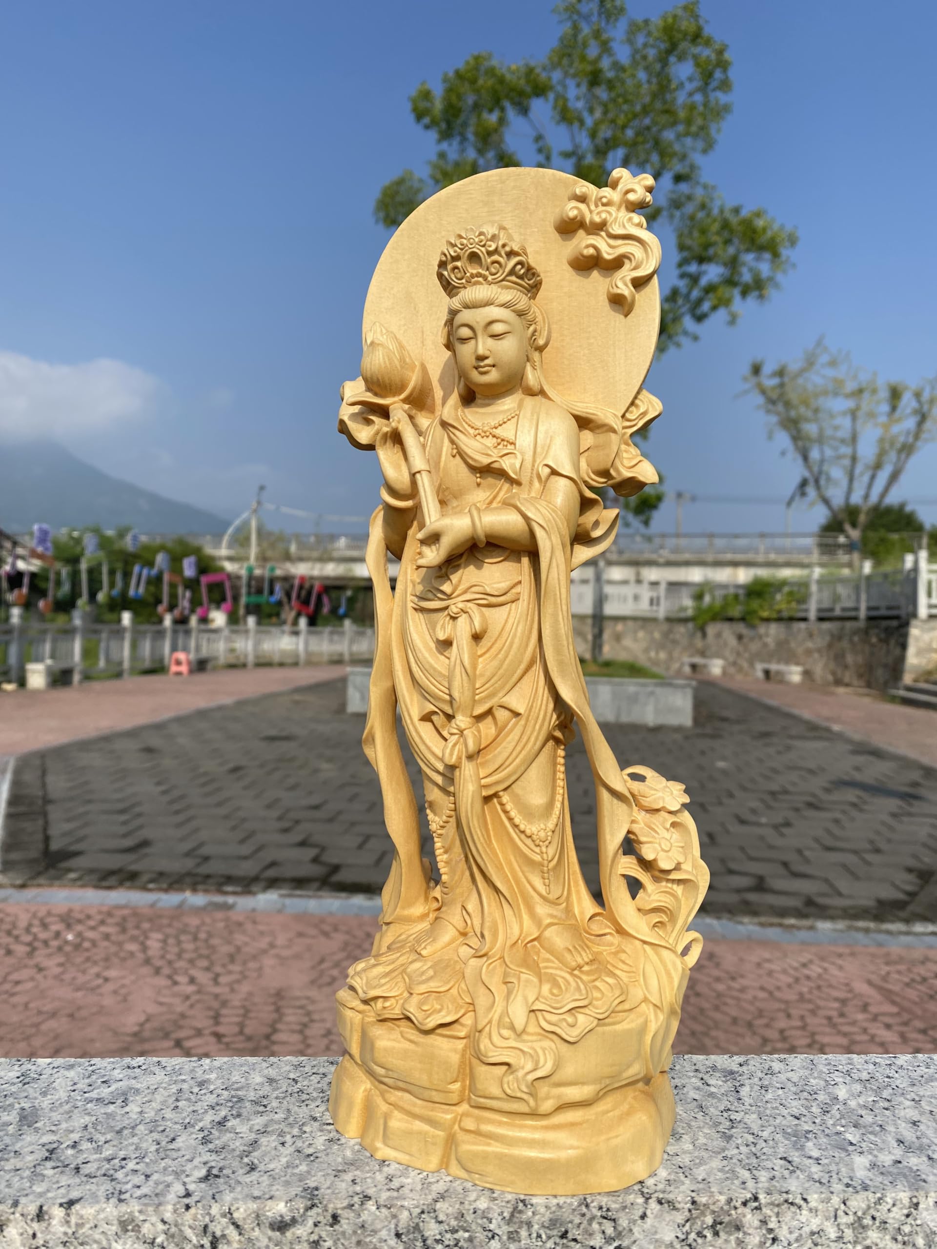 Amazon｜仏像 大勢至菩薩像 立像 勢至菩薩 ツゲ 木彫 仏具 守り本尊