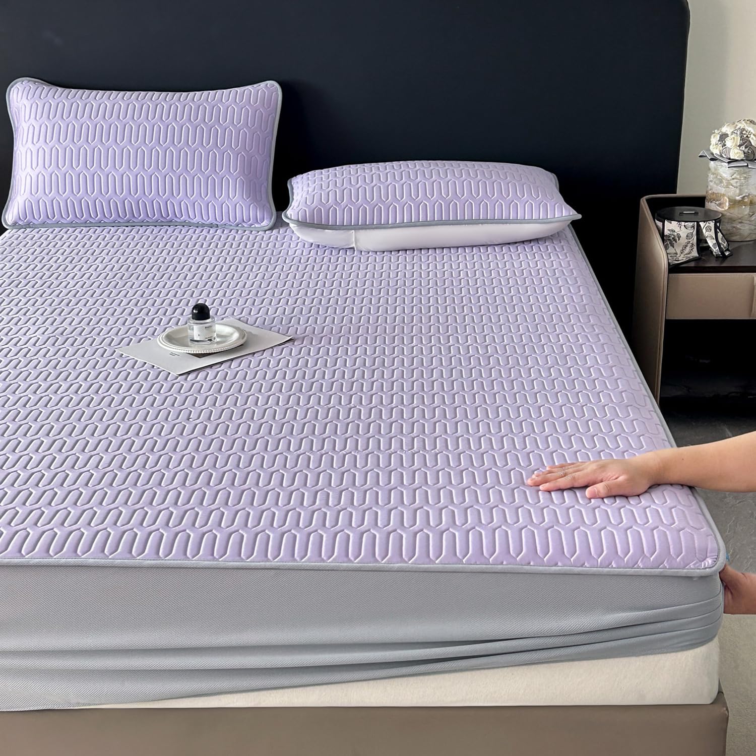 LDLCYCN ,purple,180 * 200cm, Cooling Mattress Protector Queen Breathable Mattress Pad Cover Fitted Sheet