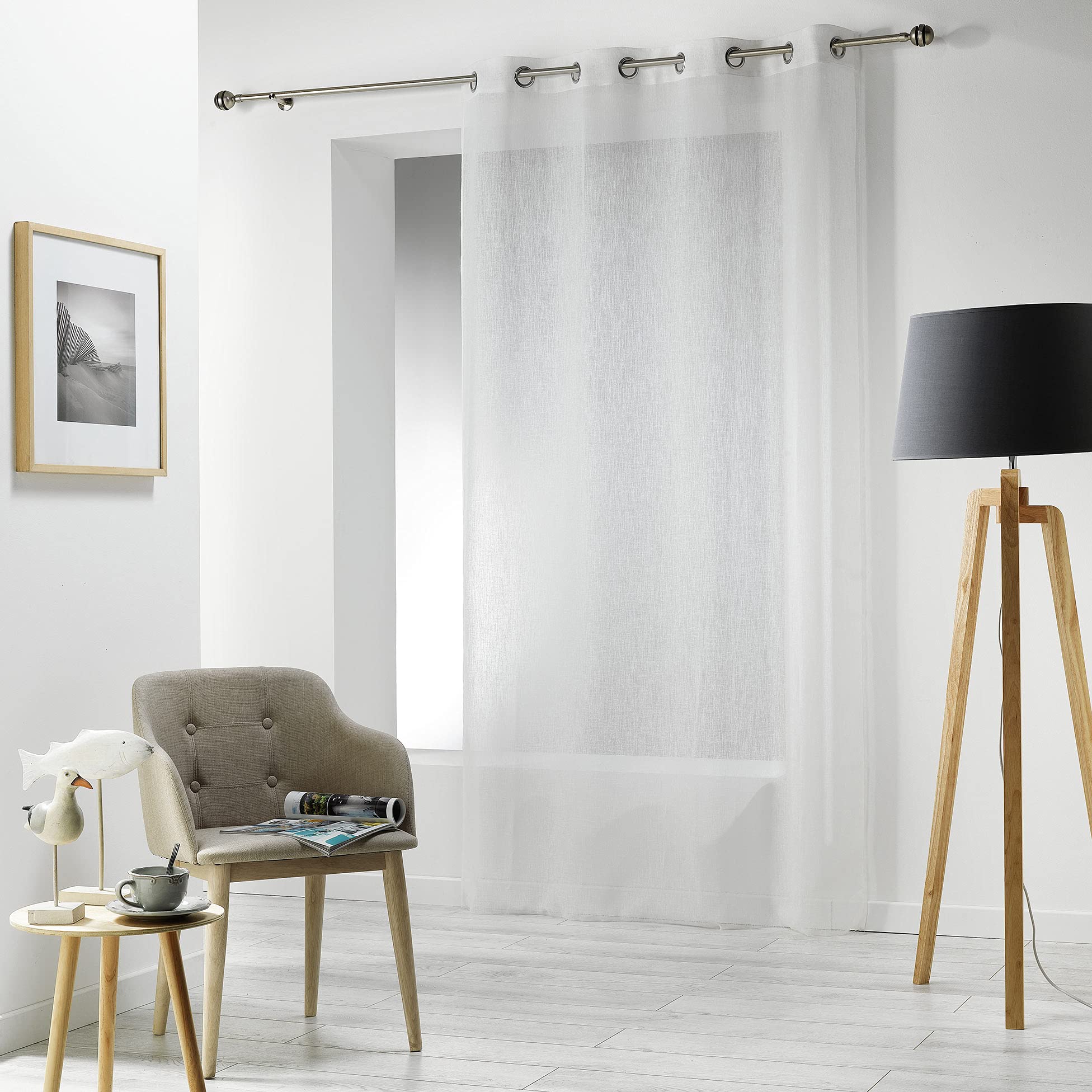 Voilage en voile tissé Carlin Naturel 140x240 cm avec finition oeillets métalliques