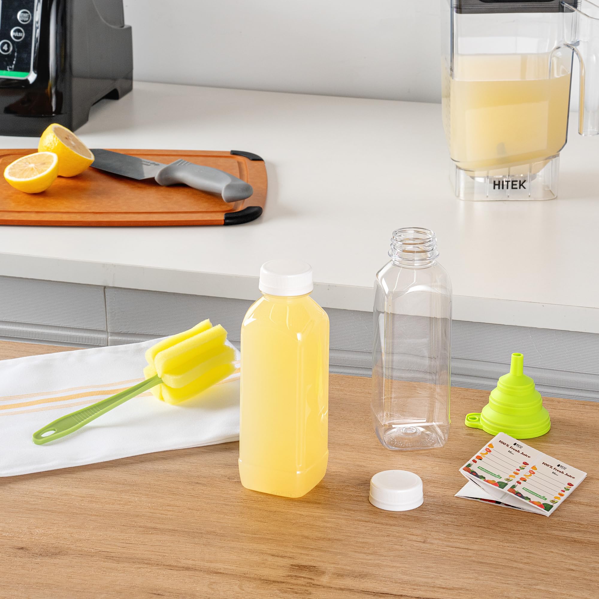 Restaurantware Botella Tek de 16 onzas para jugo, 1 botella con tapa, incluye etiqueta, tapa, cepillo y embudo, recipiente vacío de plástico transparente, para batidos, leche o agua