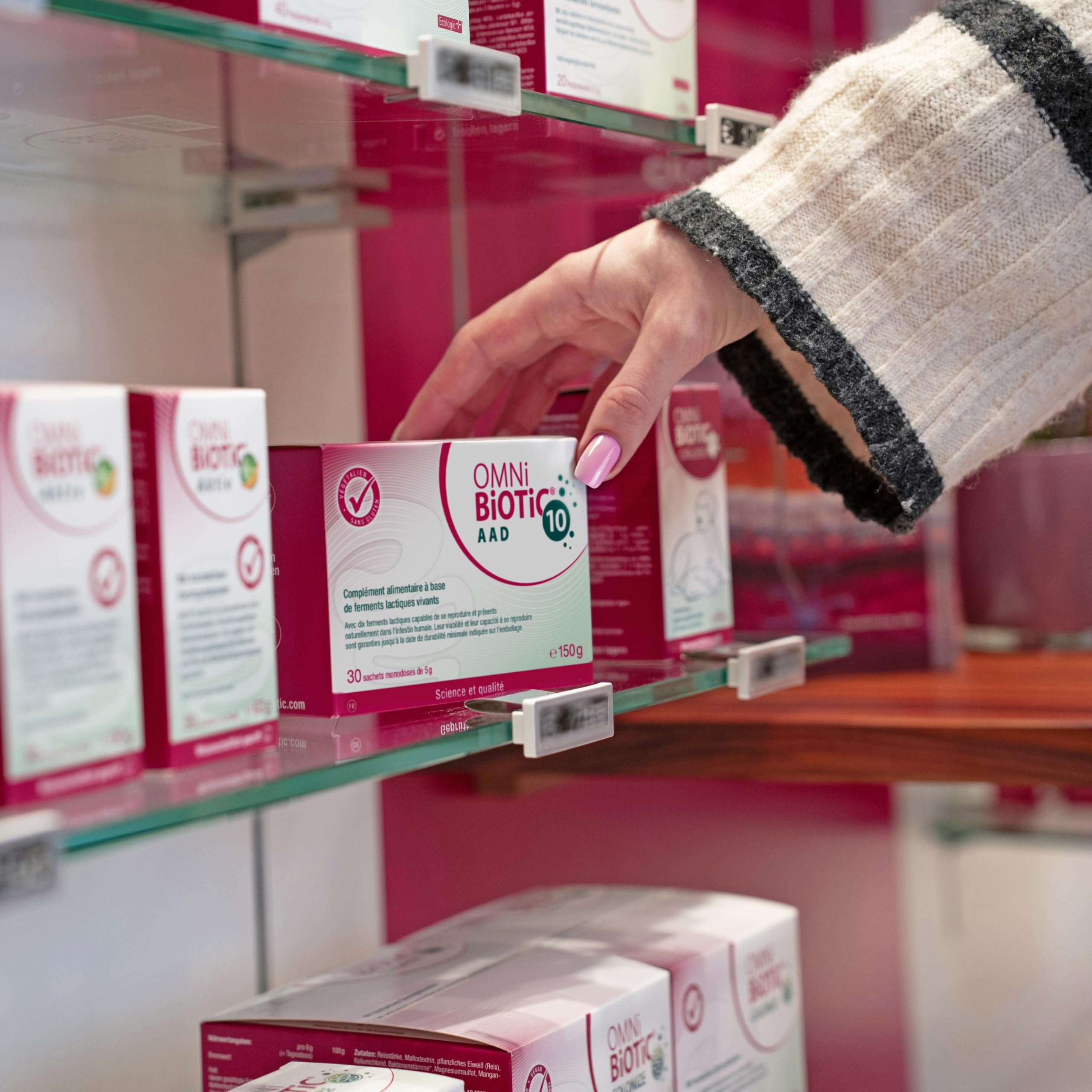 OMNi-BiOTiC 10 AAD | Probiotique | Pendant & après les antibiotiques | Équilibre intestinal | 10 souches bactériennes | 10 milliards d’UFC | 30 sachets | En poudre