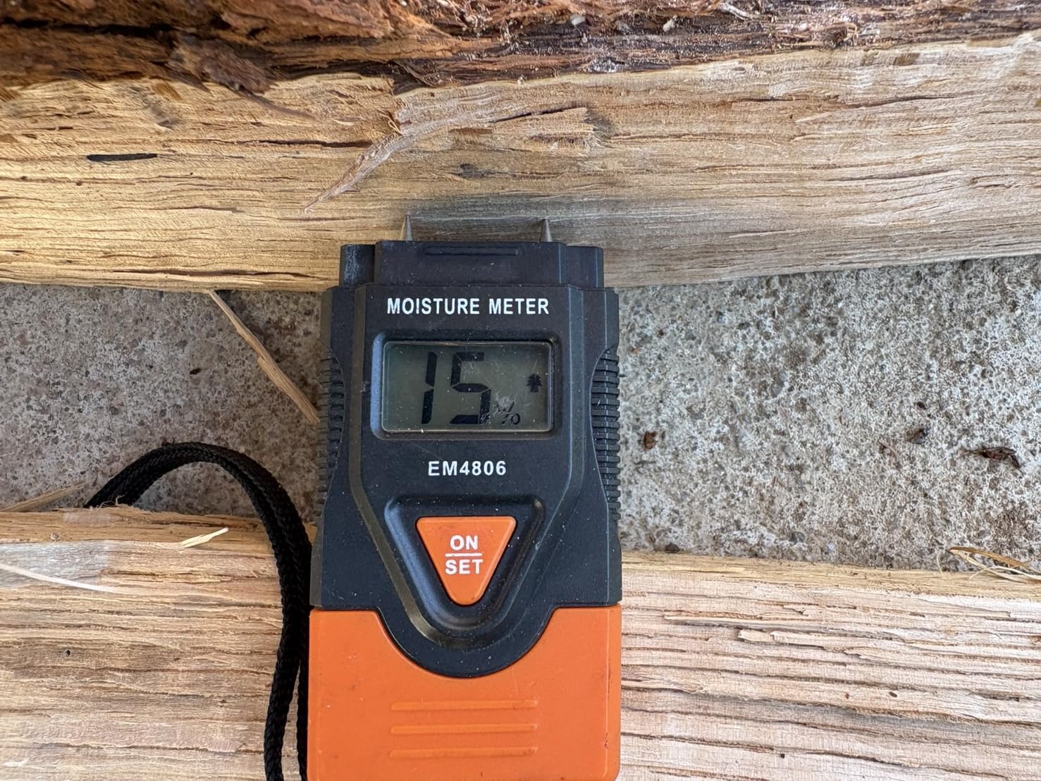 Amazon.co.jp: 薪 広葉樹（ナラ 100％） 山形産 約18kg~20kg キャンプ