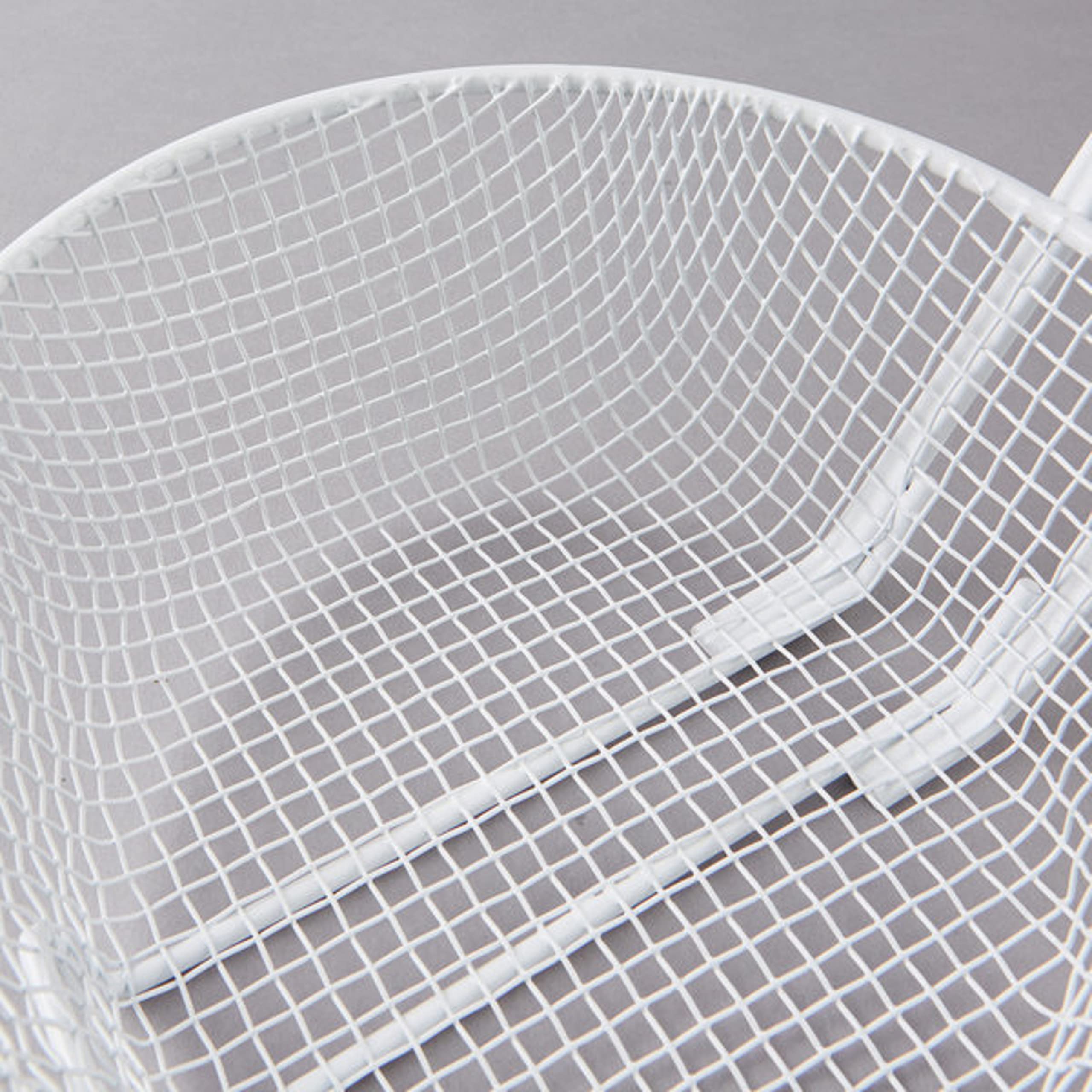 Winco MSBW-12M 12 x 3 Medium Mesh Breading Basket w/ Non-Stick