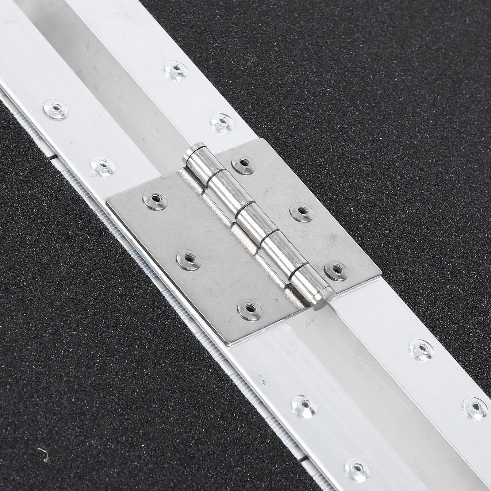 Rampe d'accès Pliable en Aluminium pour Fauteuil Roulant–Capacité 272 kg | Surface antidérapante, bandes réfléchissantes, poignée de transport – Idéale seuils, marches, portes – Aide mobilité