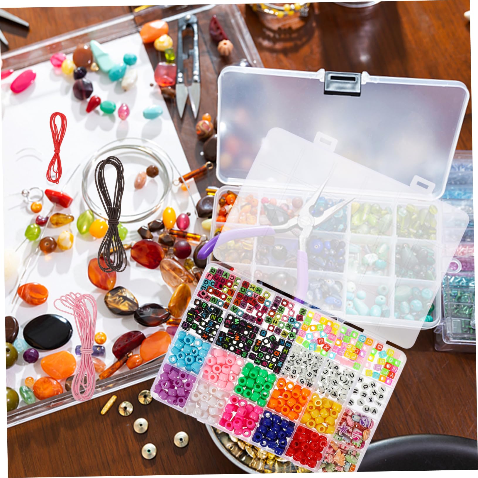 Housoutil Kit per Braccialetti Amicizia Perline Lettera, Superficie Liscia e Uso Pratico, per Creare Bracciali e Collane Fai da Te,