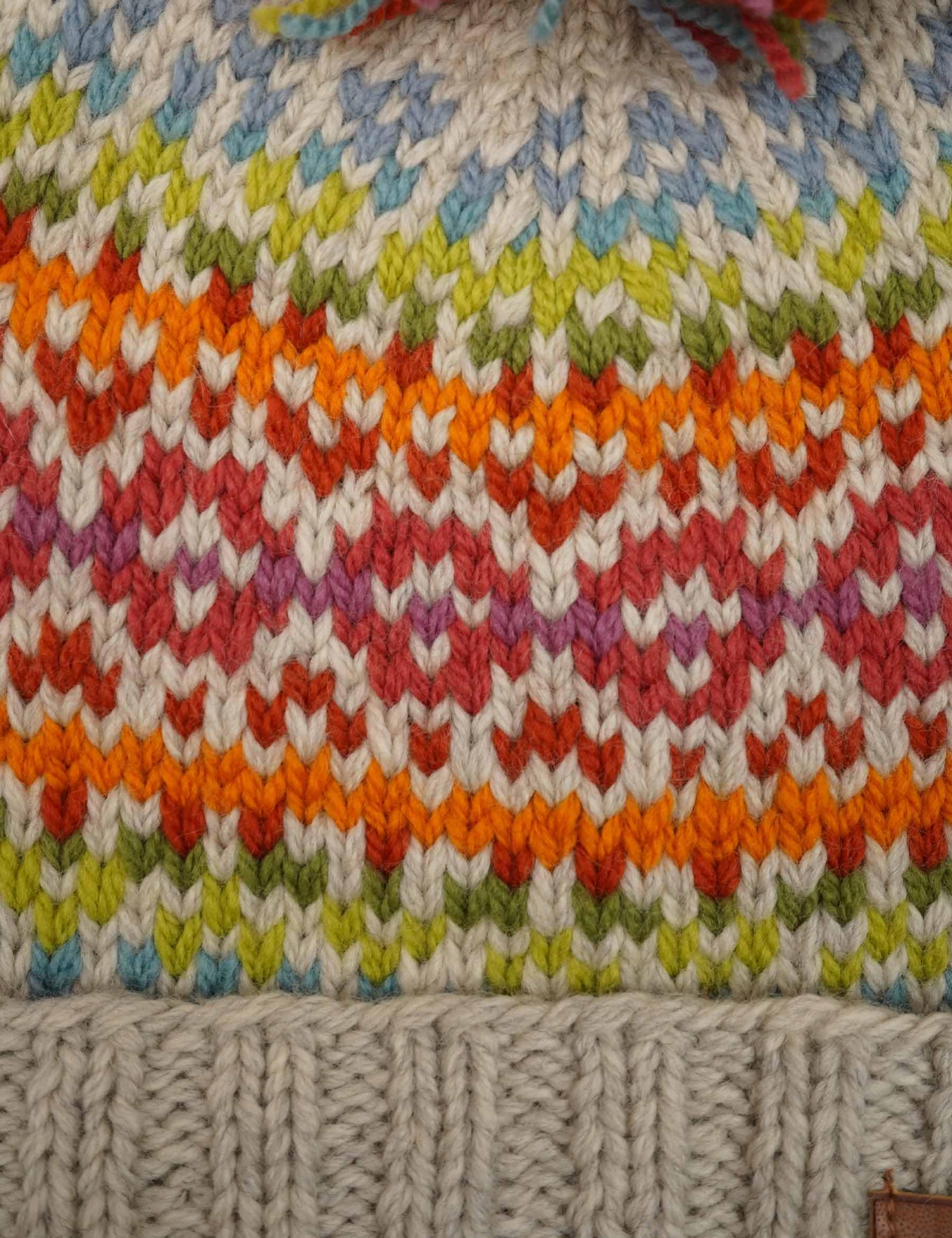 Pachamama Kobiety 100% czysta delikatna wełna merynosowa czapka bobble czapka ręcznie robiona Fairisle kolorowa jeden rozmiar ręcznie robiona miękka ciepła oddychająca odprowadzająca wilgoć