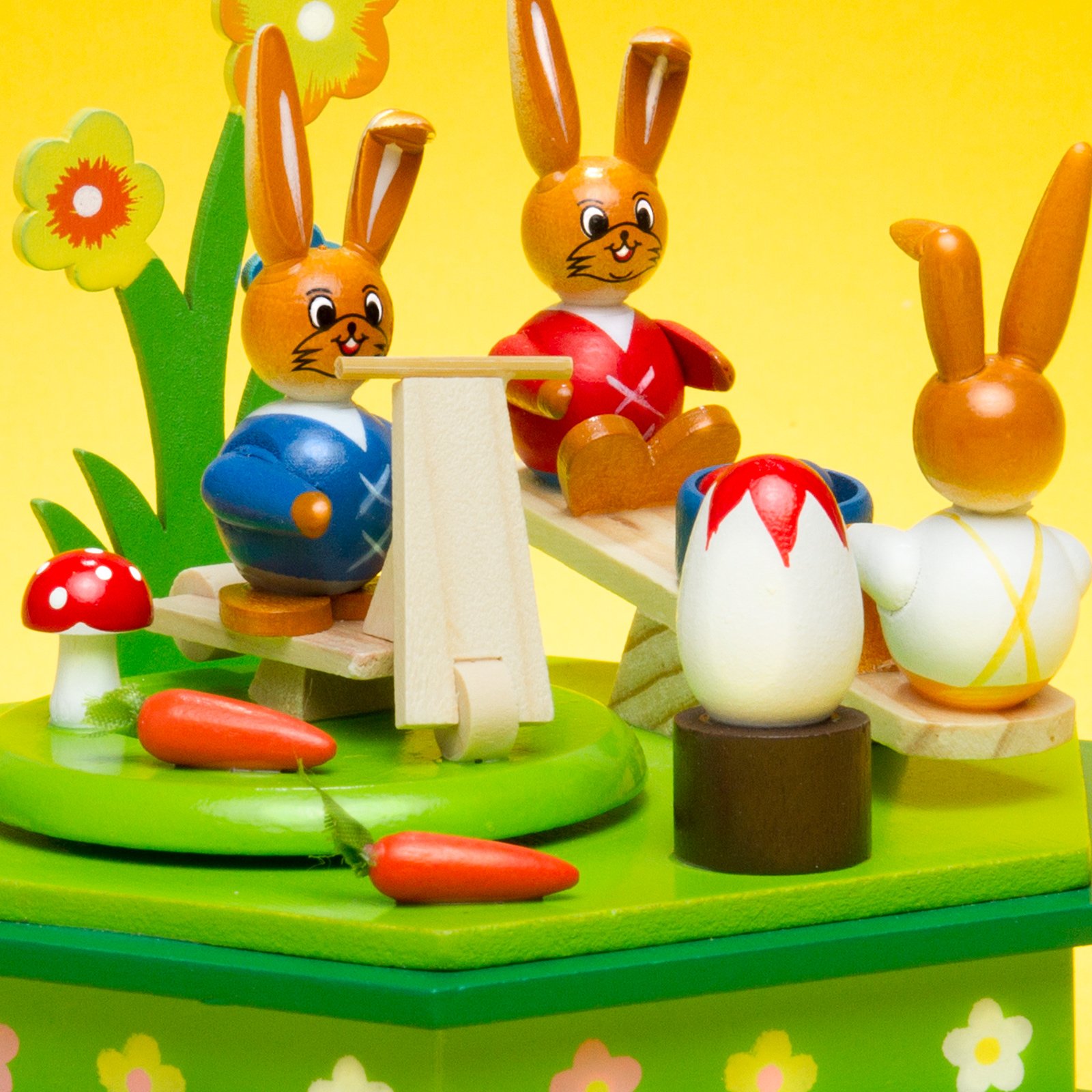 SIKORA OD03 Osterdeko Holz Musik Spieldose | Handbemalte Deko Osterhasen Szenerie | Hochwertige Spieluhr & Frühlingsdeko für Ostern - OD03, Farbe | Modell:A1 grün - Osterhasenspielplatz