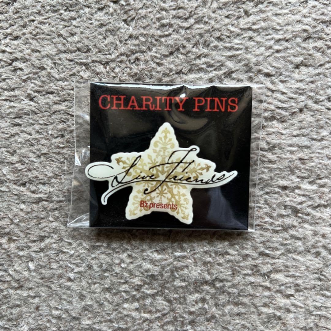 Amazon.co.jp: B'z presents LIVE FRIENDS チャリティーピンバッジ